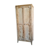 Armoire parisienne