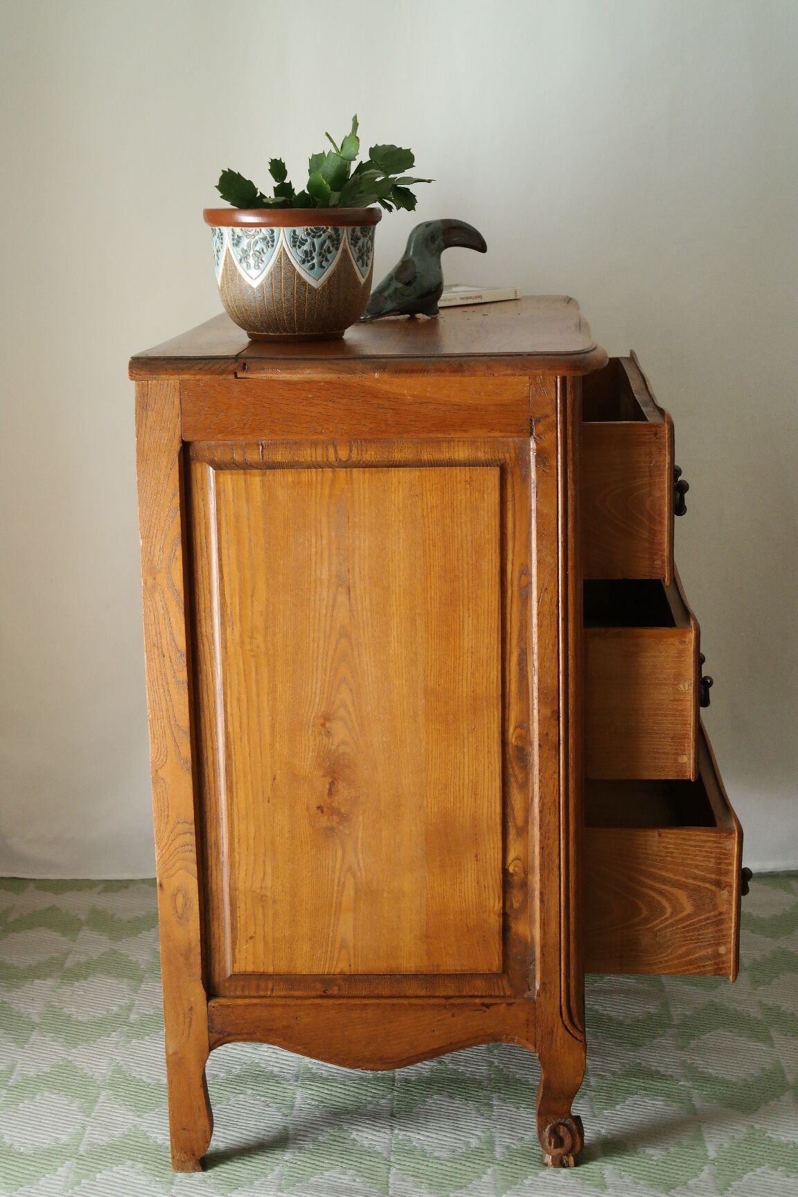 Commode campagnarde en chêne massif vintage