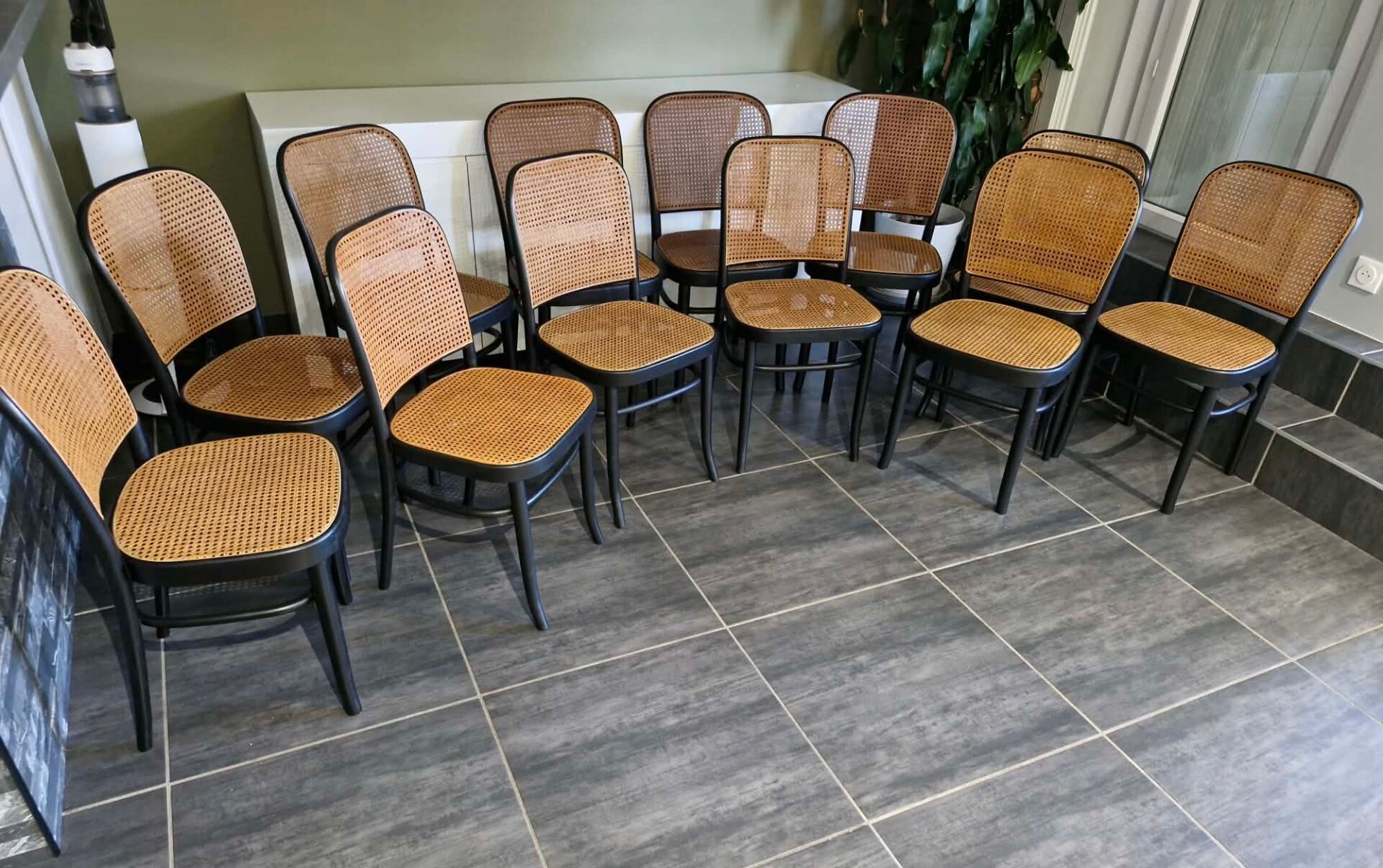 Set of 12 chairs no. 811 after Hoffmann, 1990s