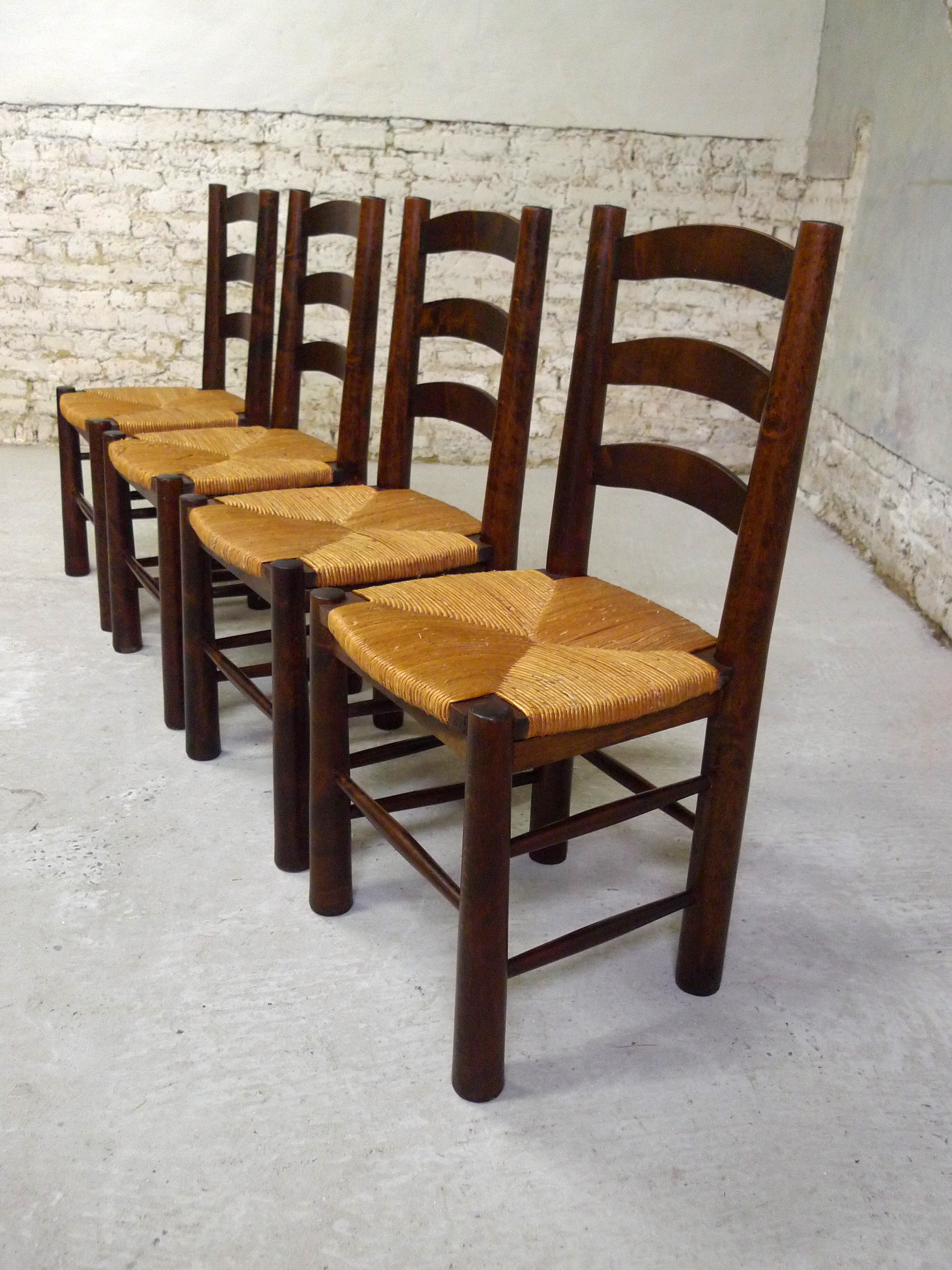 Series of 4 wooden chairs and straw