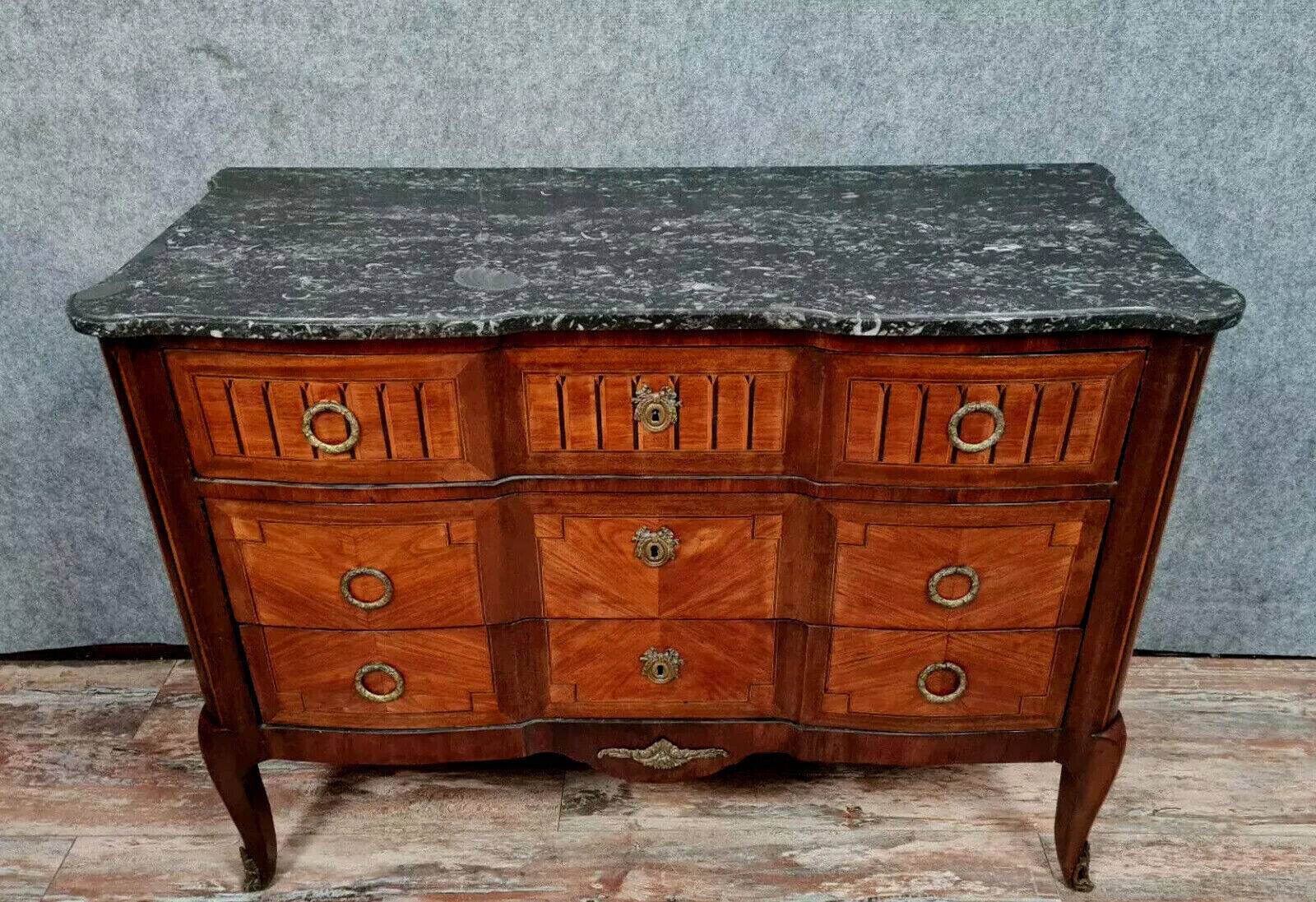 Louis XV period crossbow chest of drawers in precious wood marquetry circa 1750