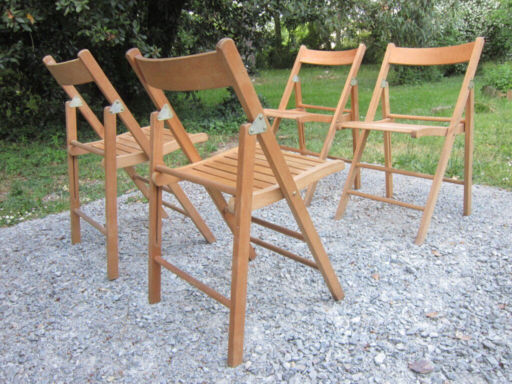 Série de 4 chaises pliantes en hêtre massif