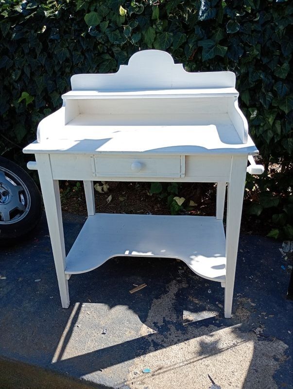 Antique dressing table