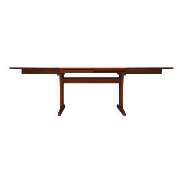 Table en merisier, design danois, années 1970, production : Danemark