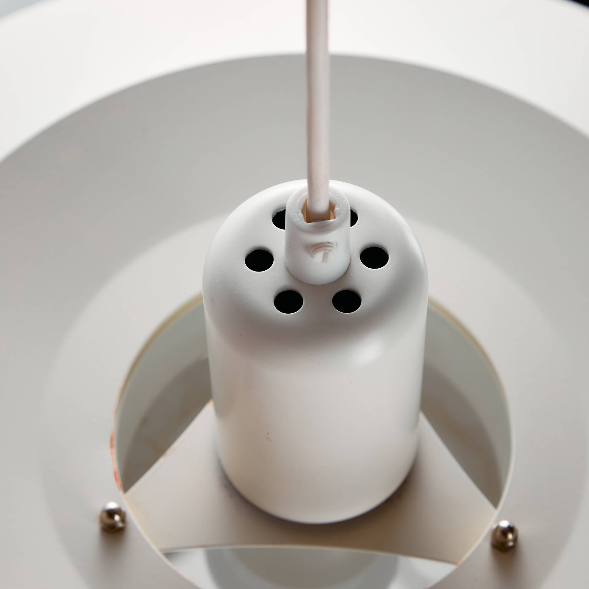 Suspension Type 4756 par Lyskær Belysning