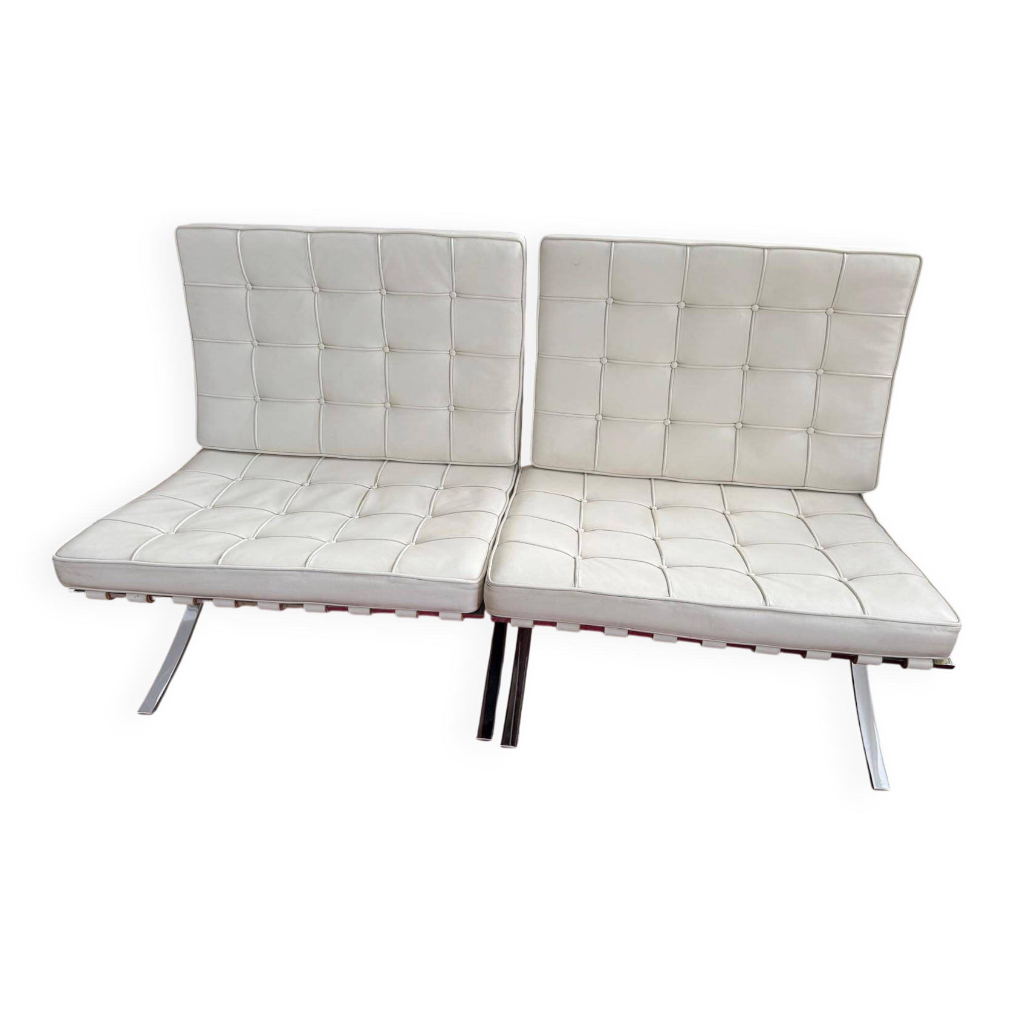 Pair of Barcelona Knoll armchairs