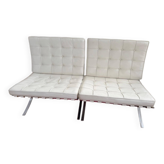 Pair of Barcelona Knoll armchairs