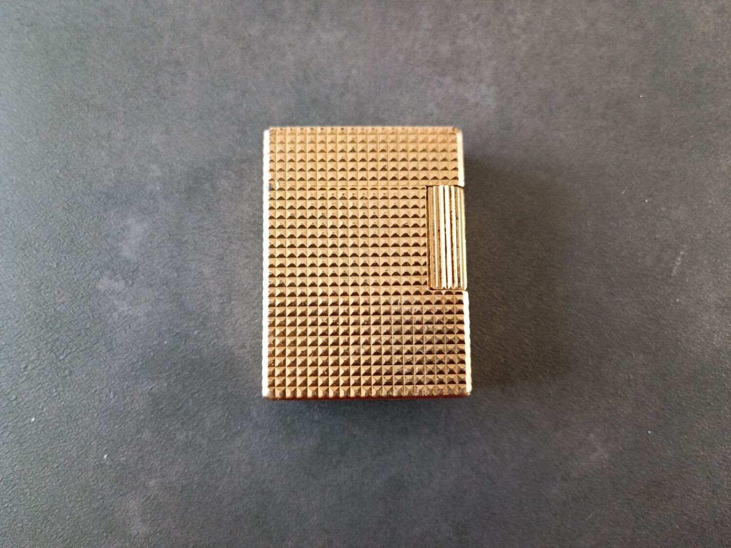 Briquet Dupont plaqué or
