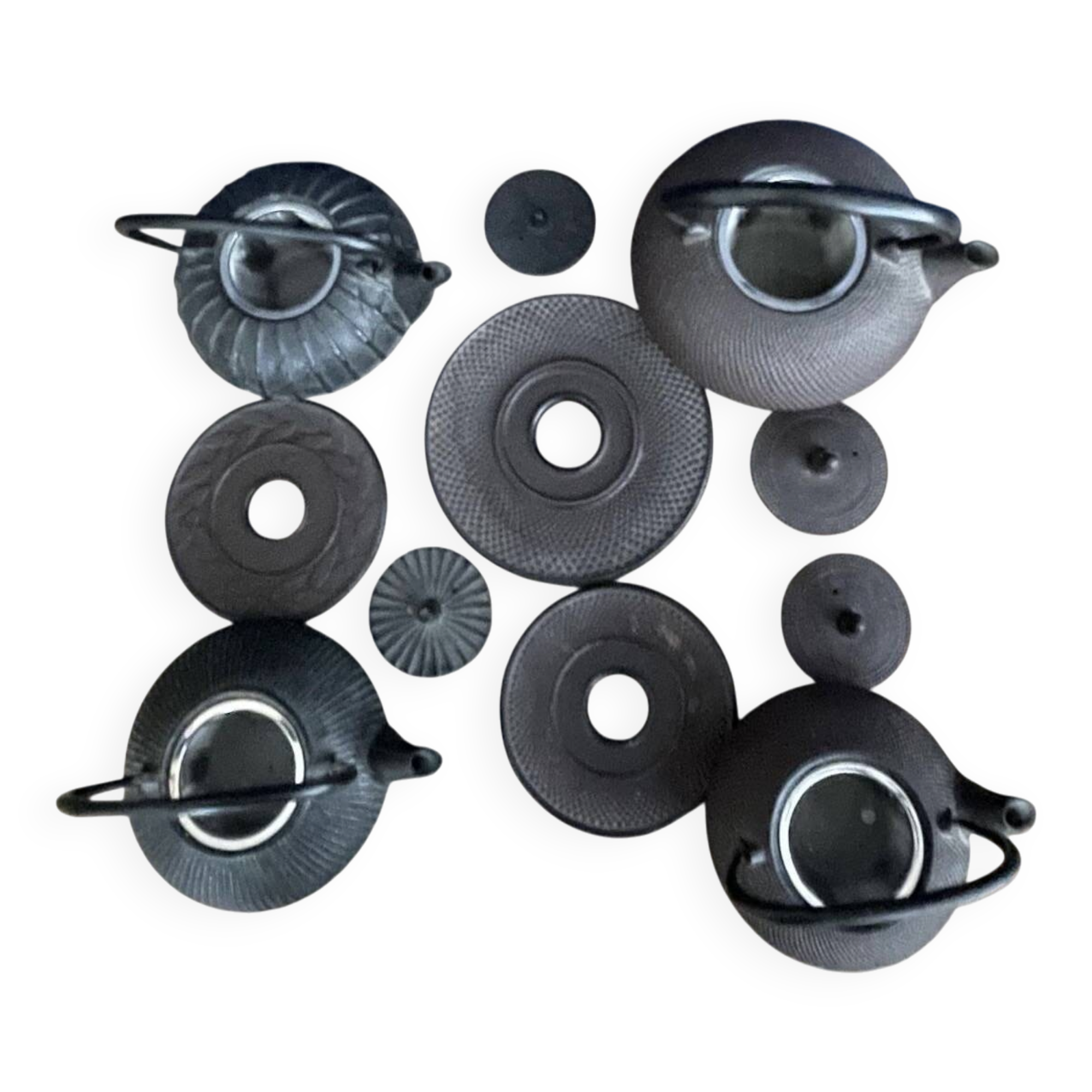 Set of 4 Japanese teapots