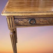 Table, bureau d'appoint sculpté, 1 tiroir