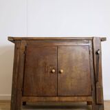 Closed workbench