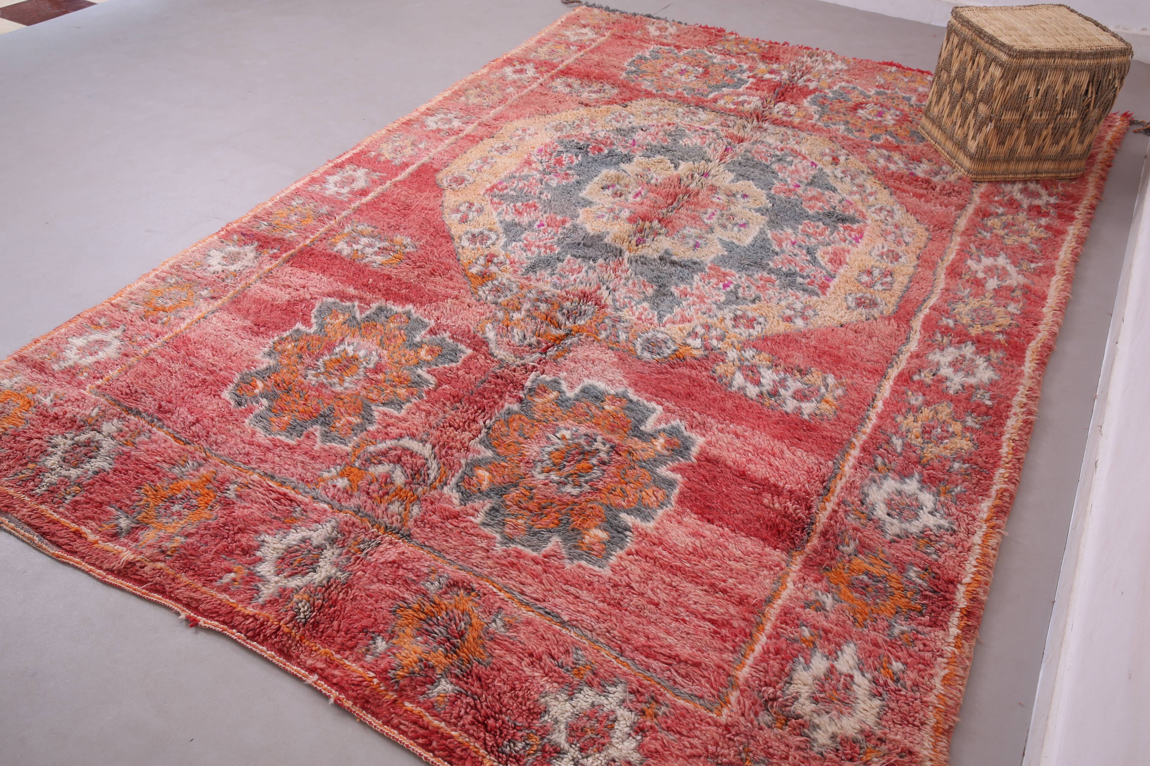 Vintage Moroccan Rug 200 x 306 cm, Berber Wool Rug, Handmade Bohemian Rug