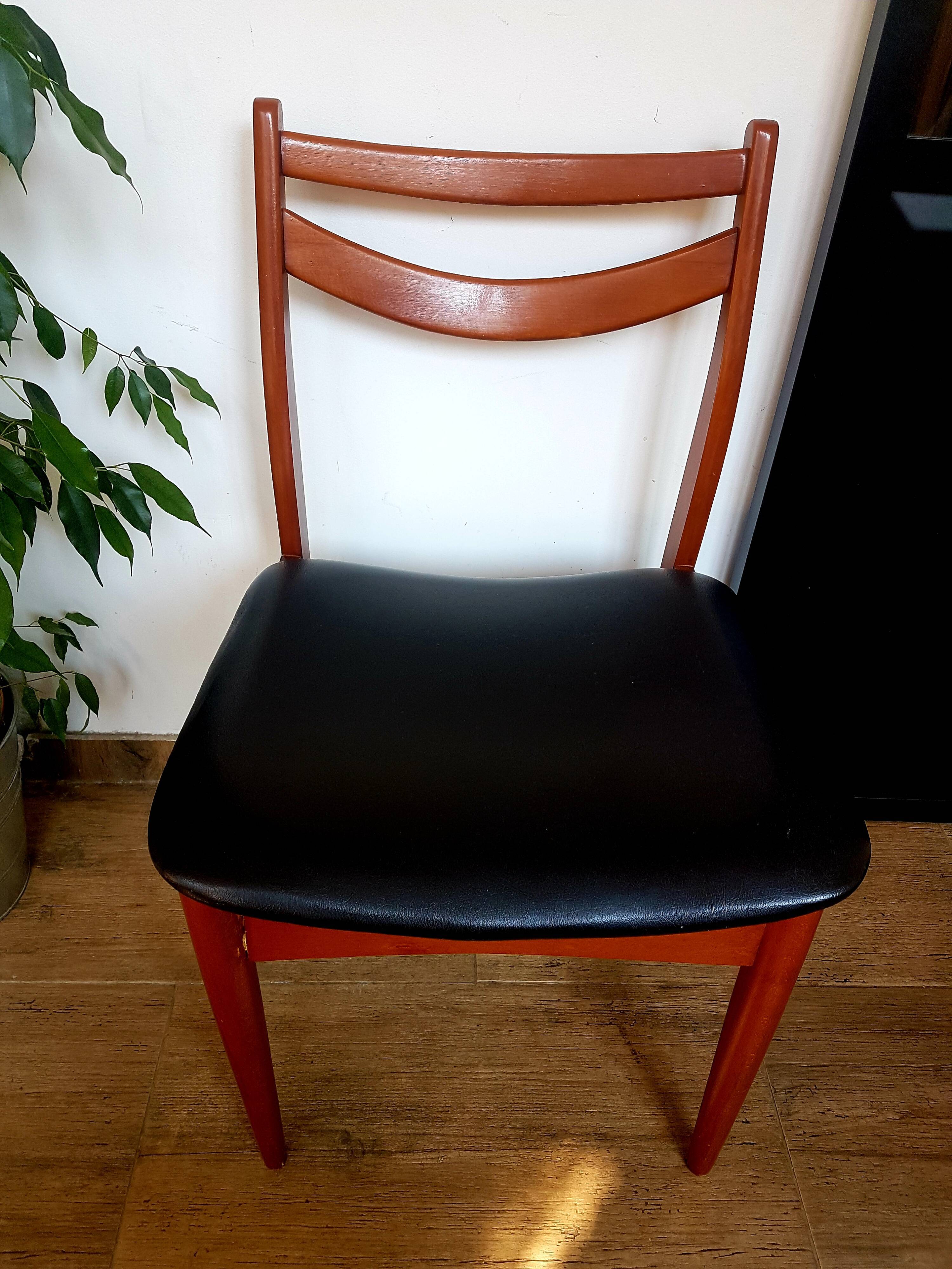 Scandinavian chair
