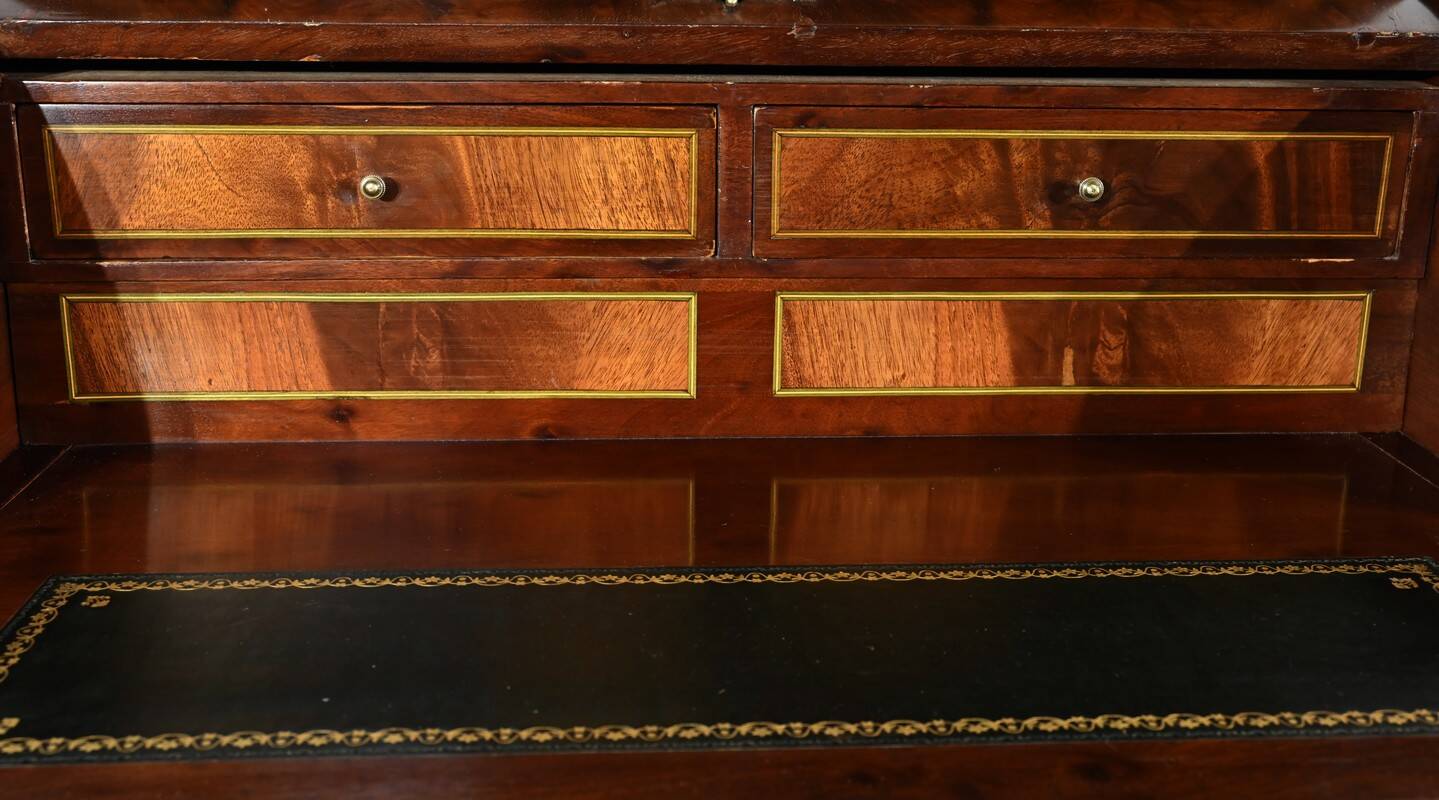 Small Bonheur du Jour Mahogany Desk, Louis XVI / Directory style – Early 20th century