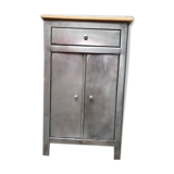 Extra furniture on oak industrial