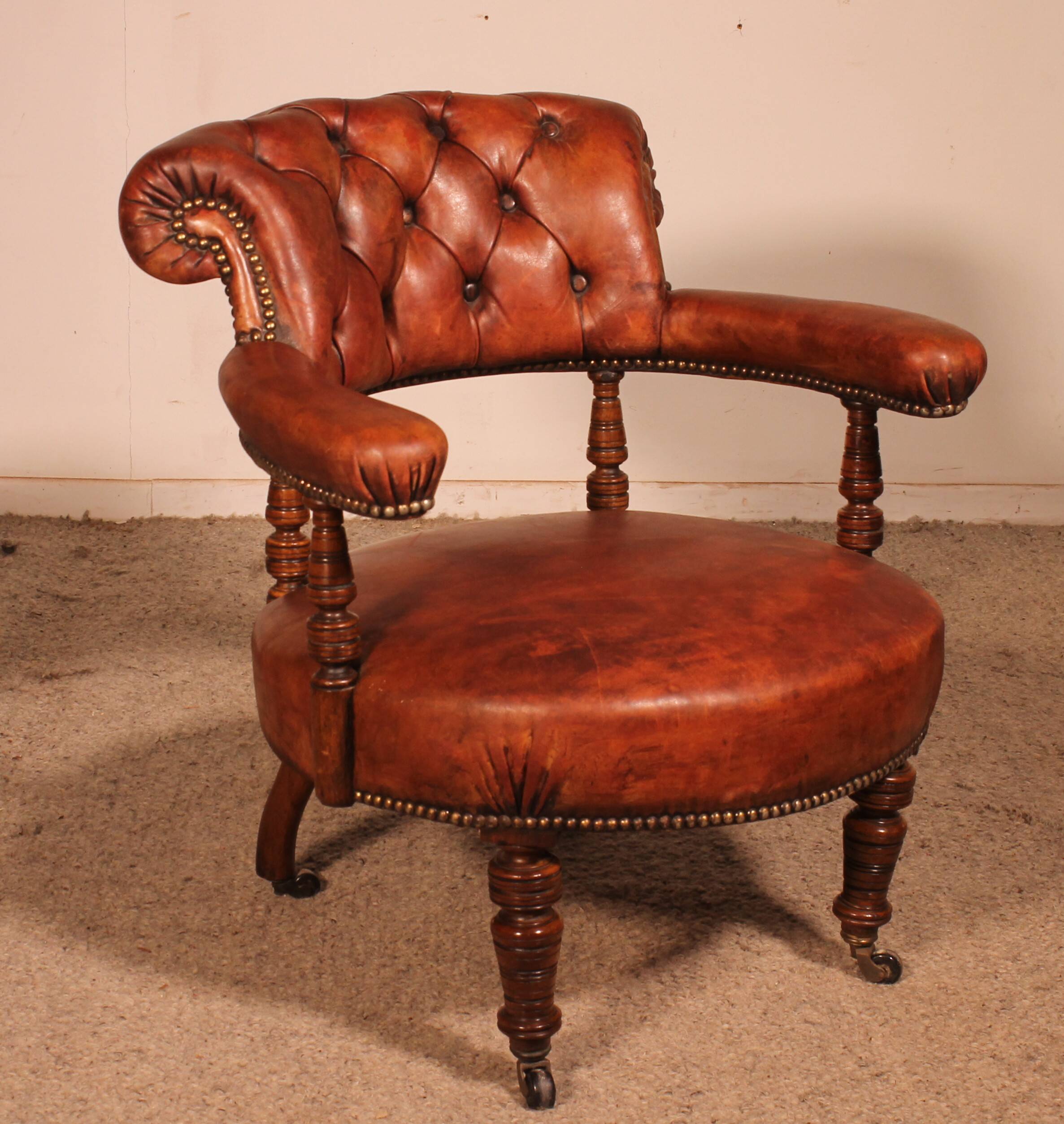 small shepherdess or armchair in mahogany and cognac leather - 19th century