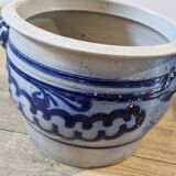 Enameled stoneware pot