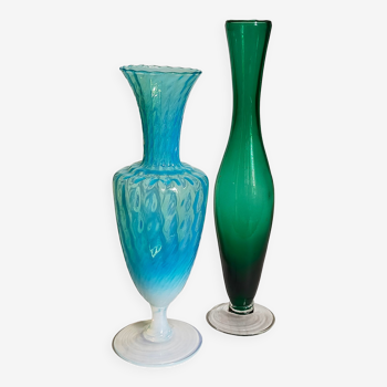 Duo de vases soliflores en verre soufflé vintages