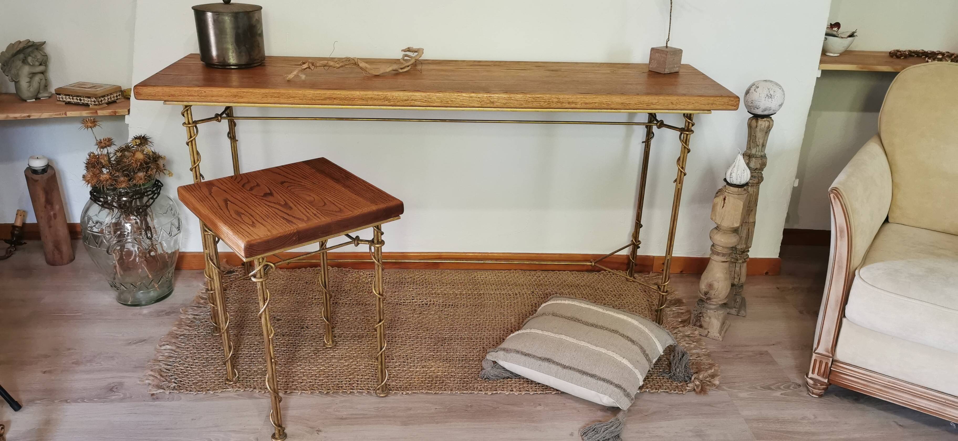 Console et table d'appoint en fer forgé imitant le lierre