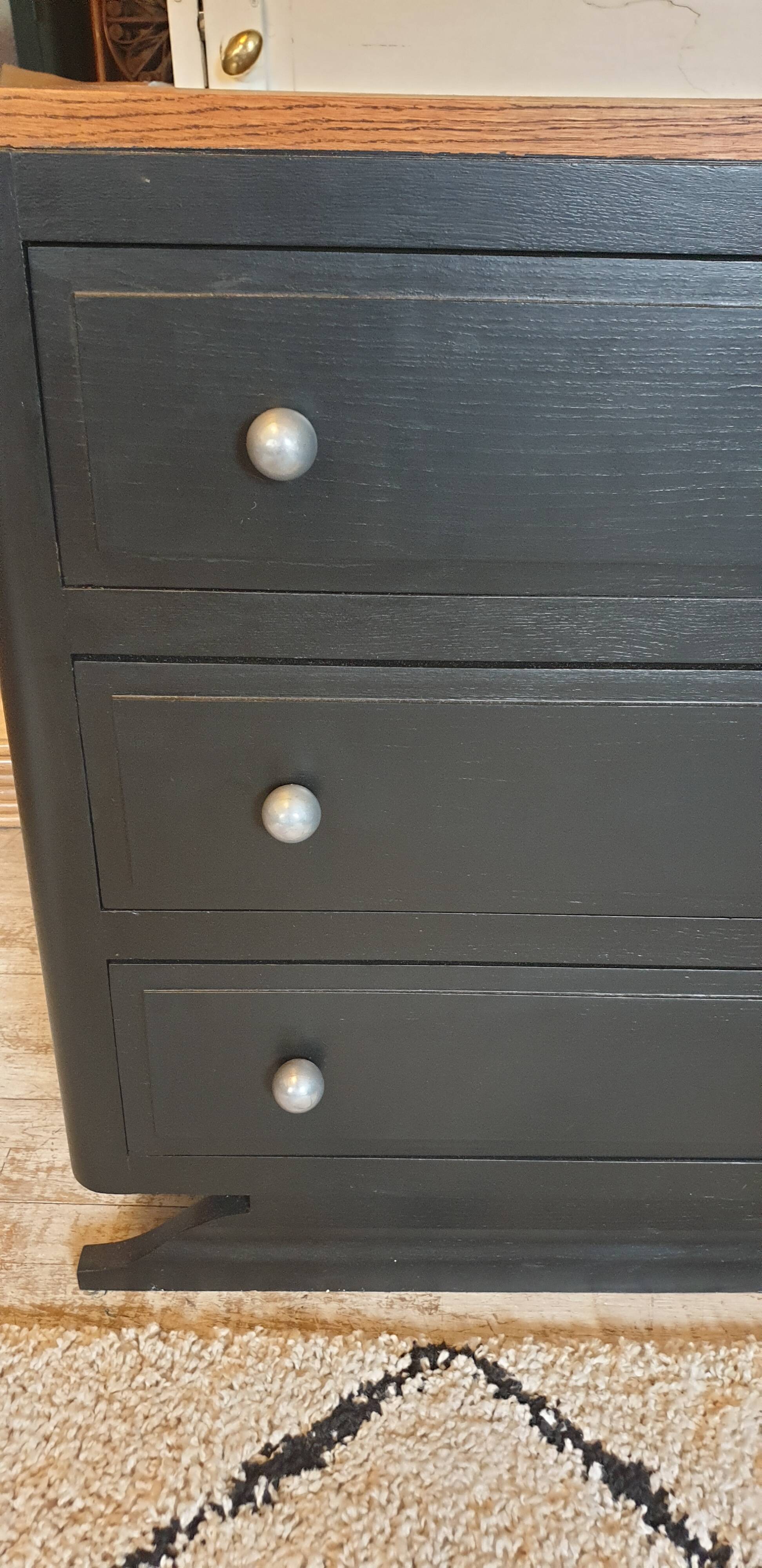 Solid wood chest of drawers