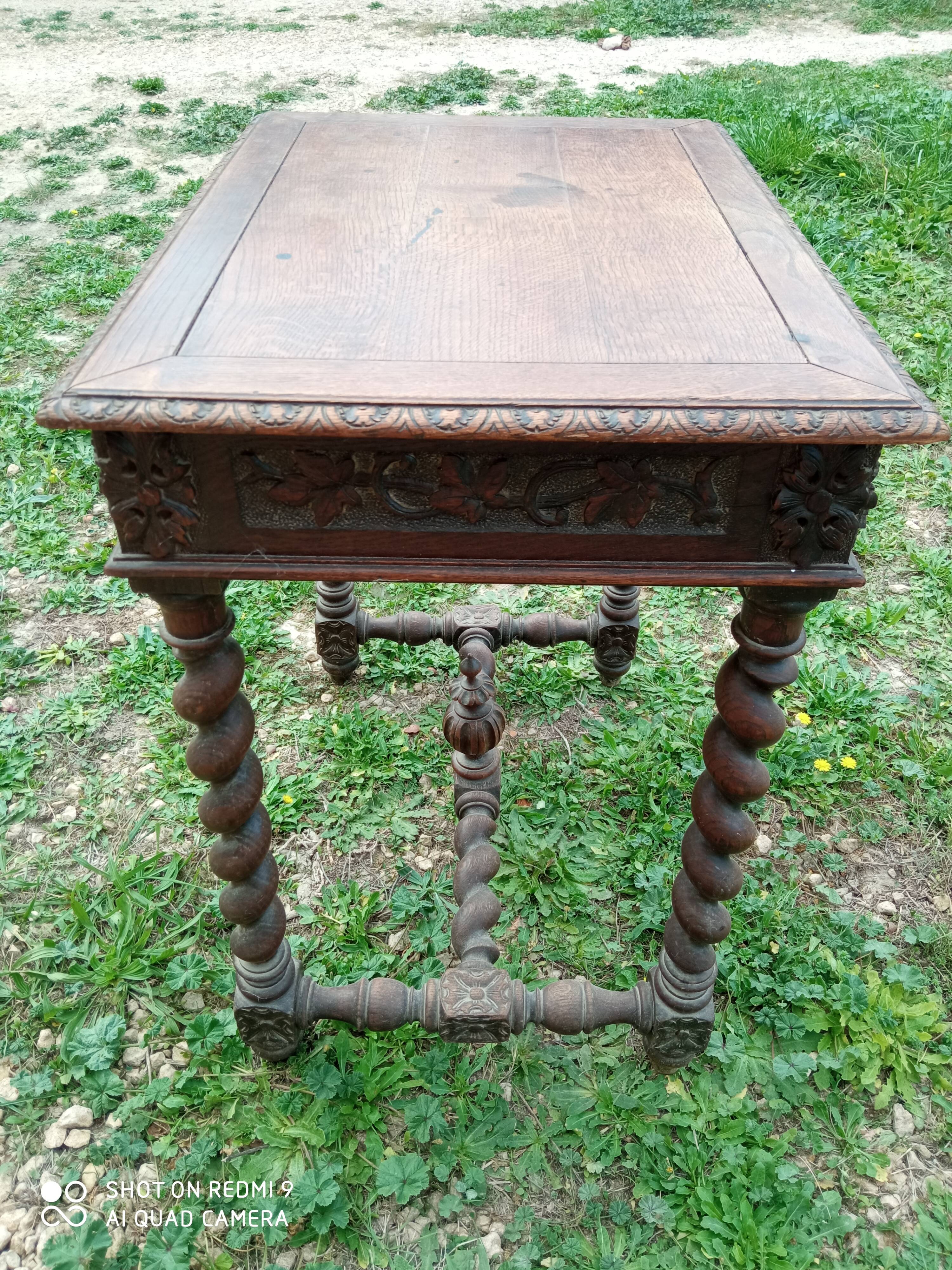 Henry 2 style desk in oak
