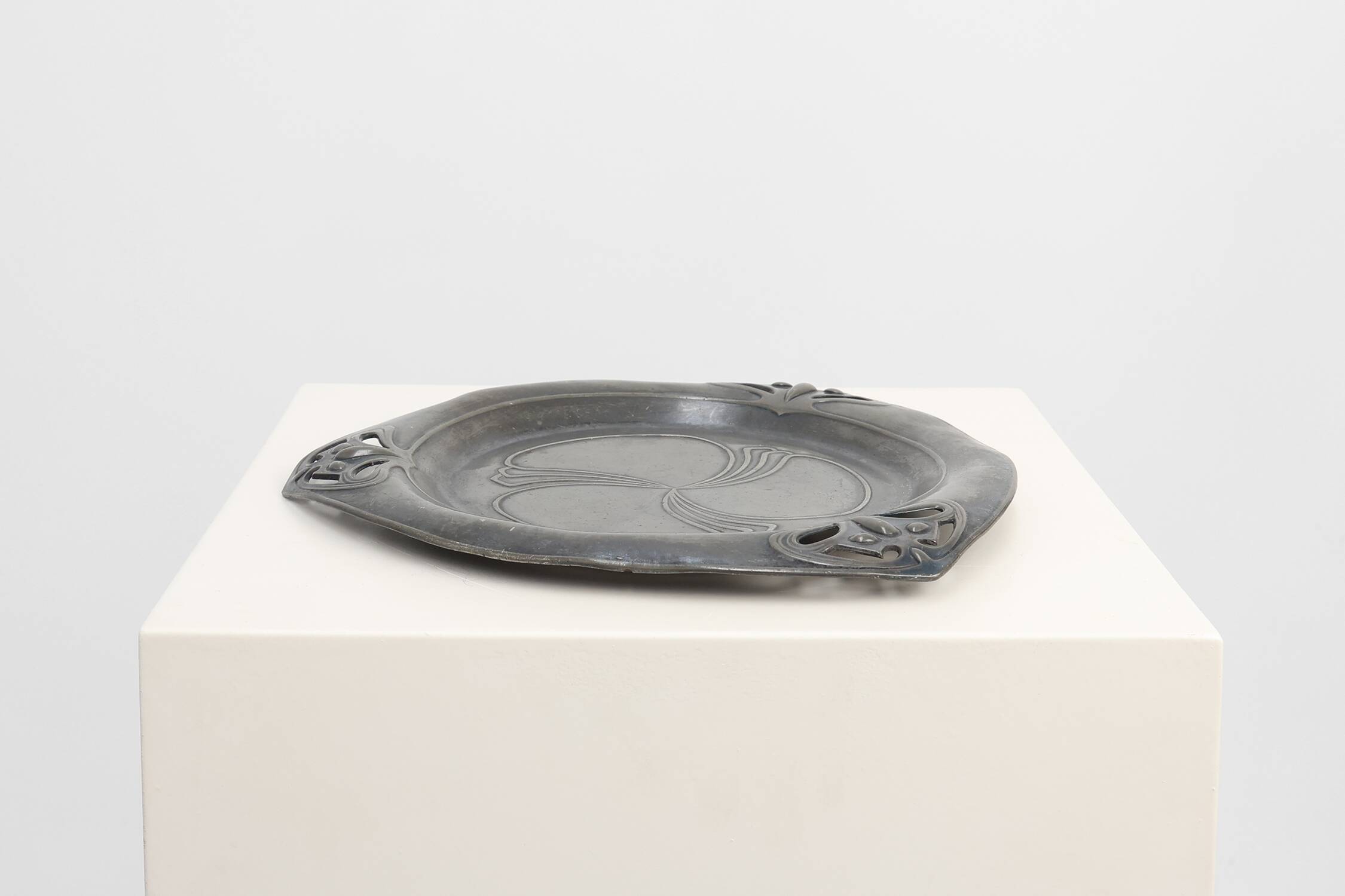 Art Nouveau triangular tin pewter dish, The Netherlands ca. 1900