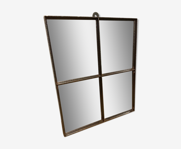 Miroir de fenêtre en fer industriel, années 1950