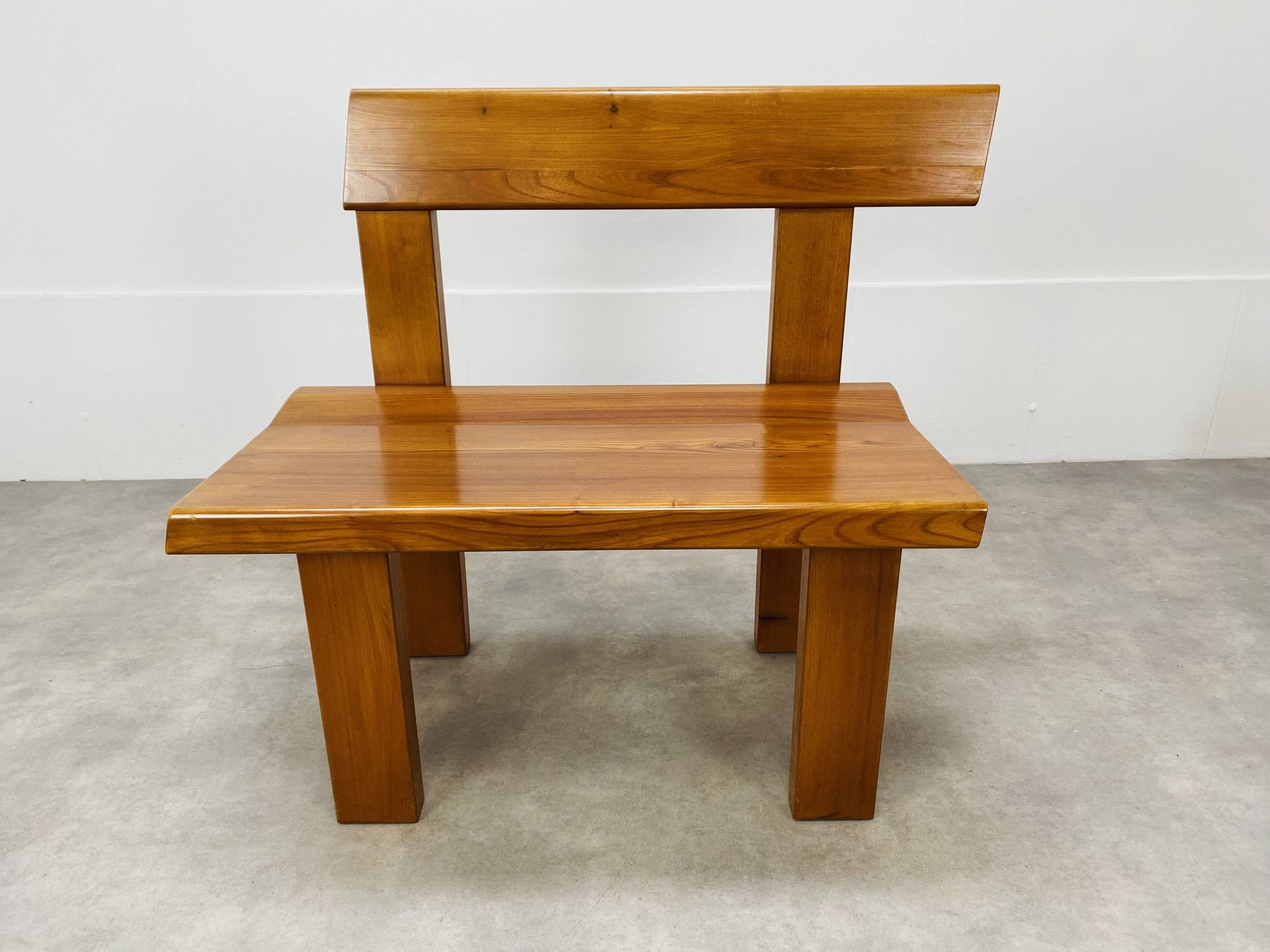 Banc d’angle Pierre Chapo S35 en orme