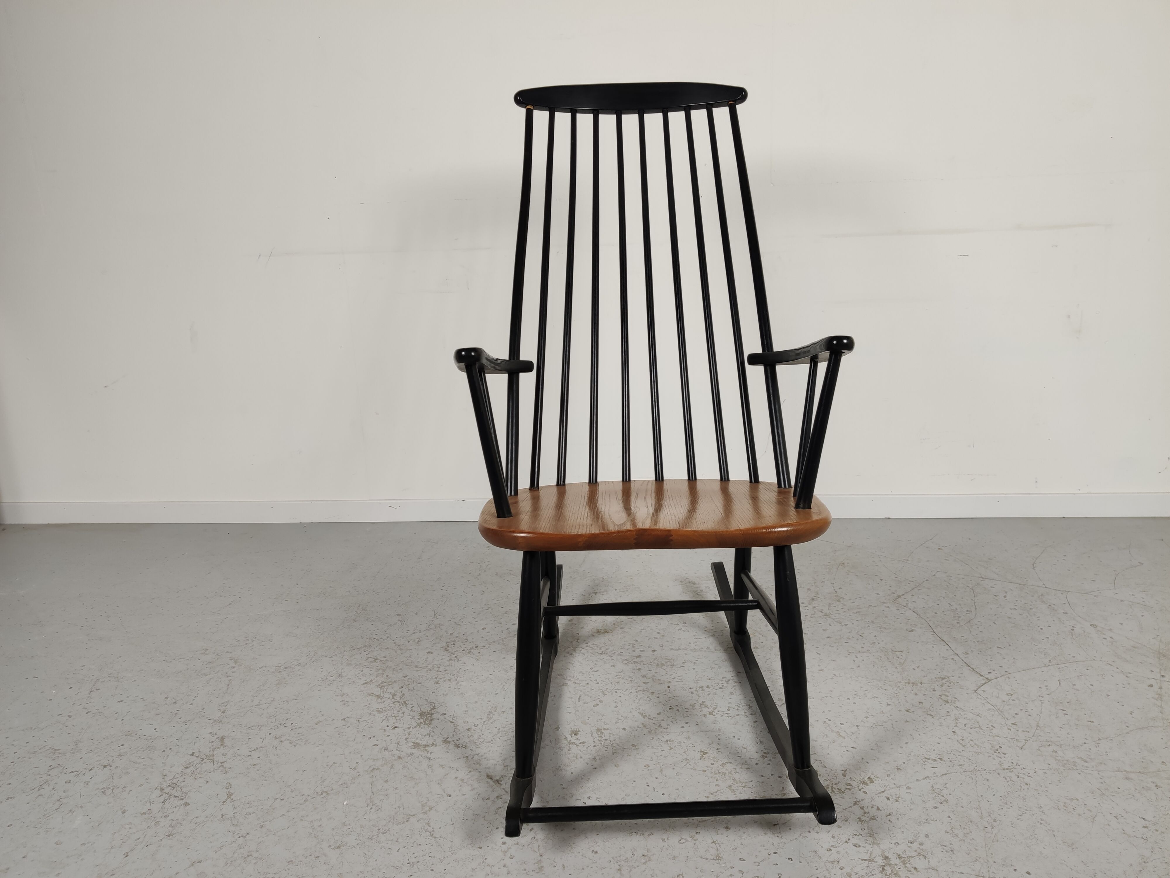 Scandinavian rocking-chair 60