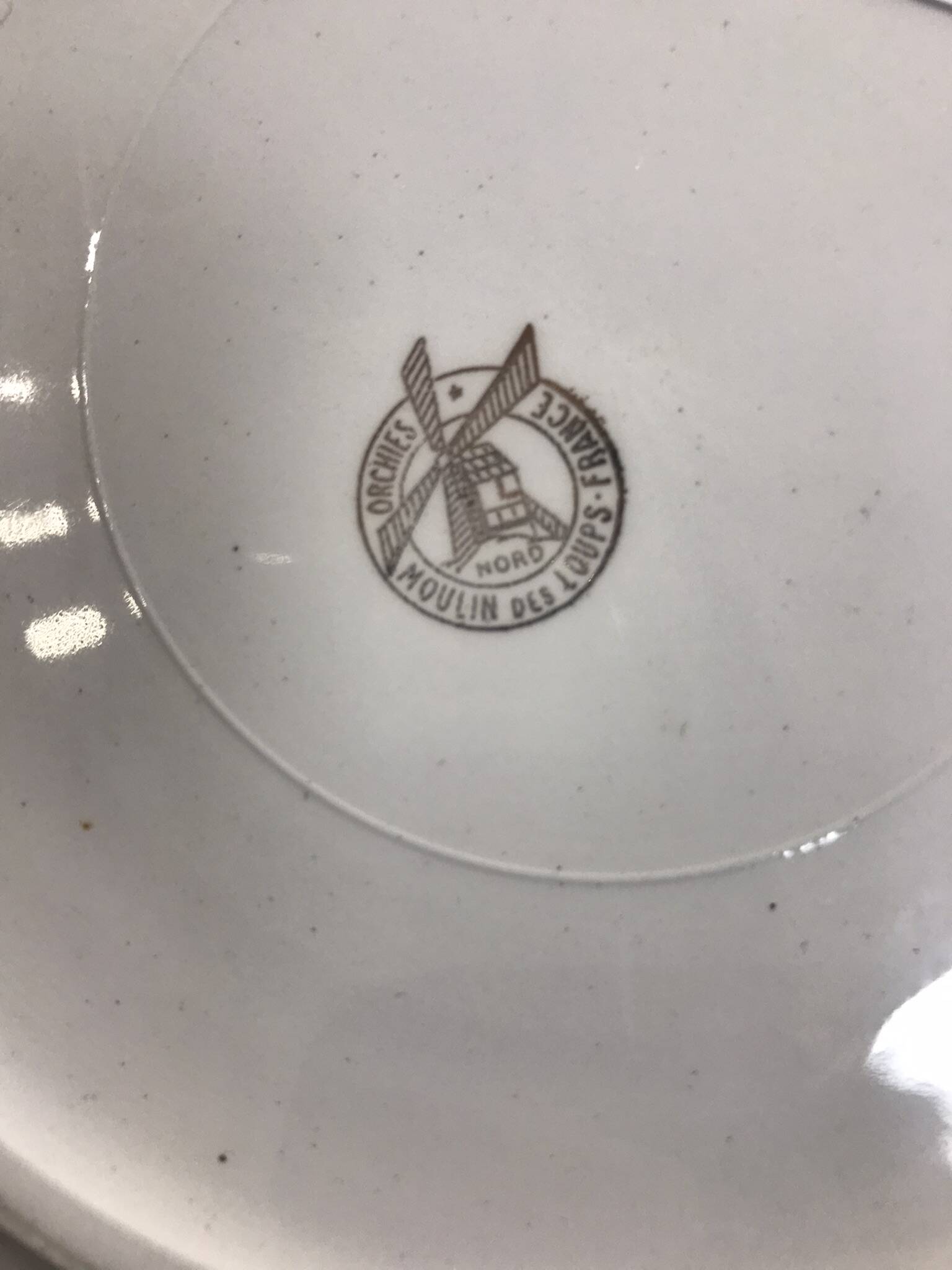 5 flat plates from Moulin des Loups, Orchies