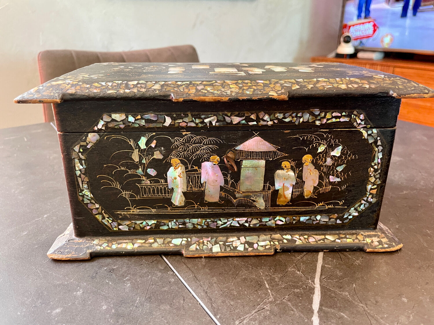 Old asian tea box box mother-of-pearl and wood xixth