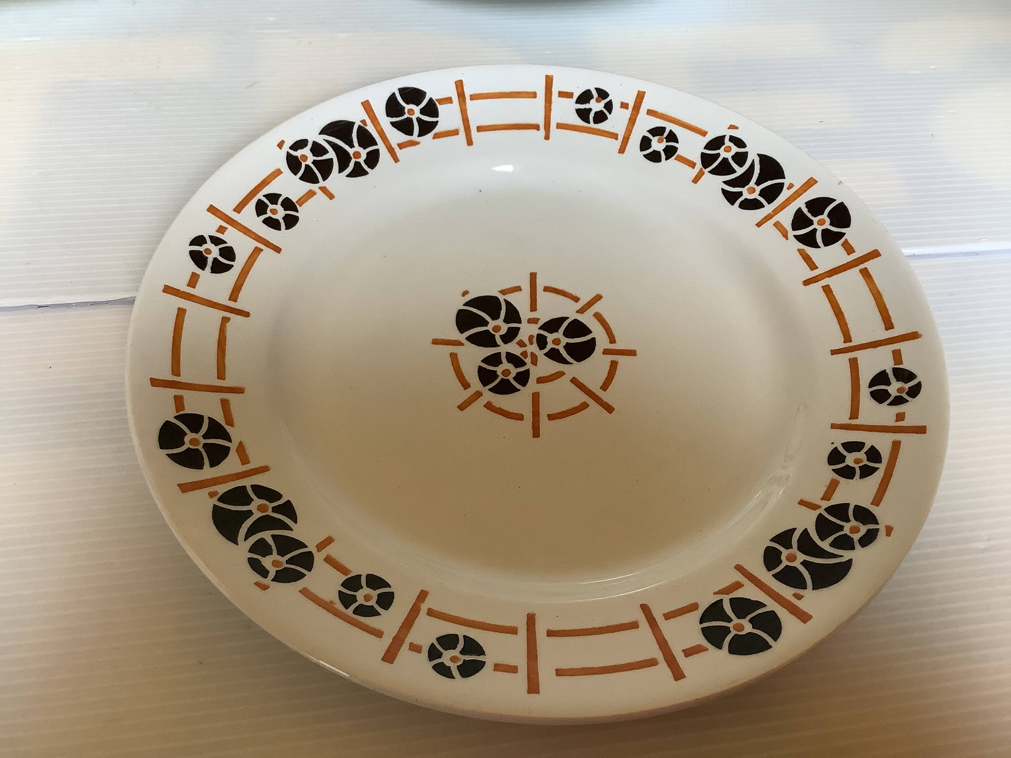 Six old flat plates, earthenware, 1930s, Nymphéas model.