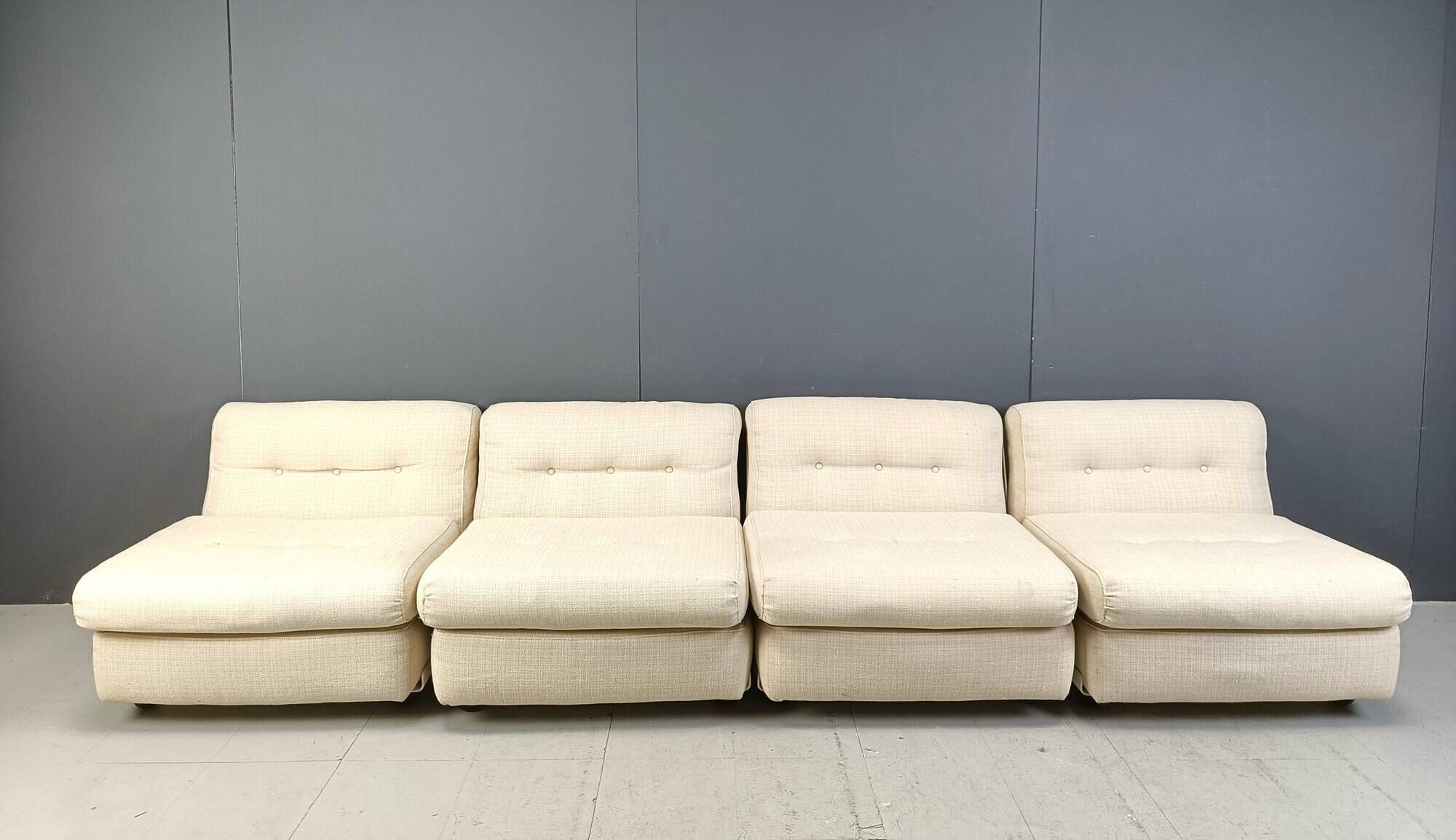 Set of 4 Amanta sofas by Mario Bellini for C&B Italia, 1970s