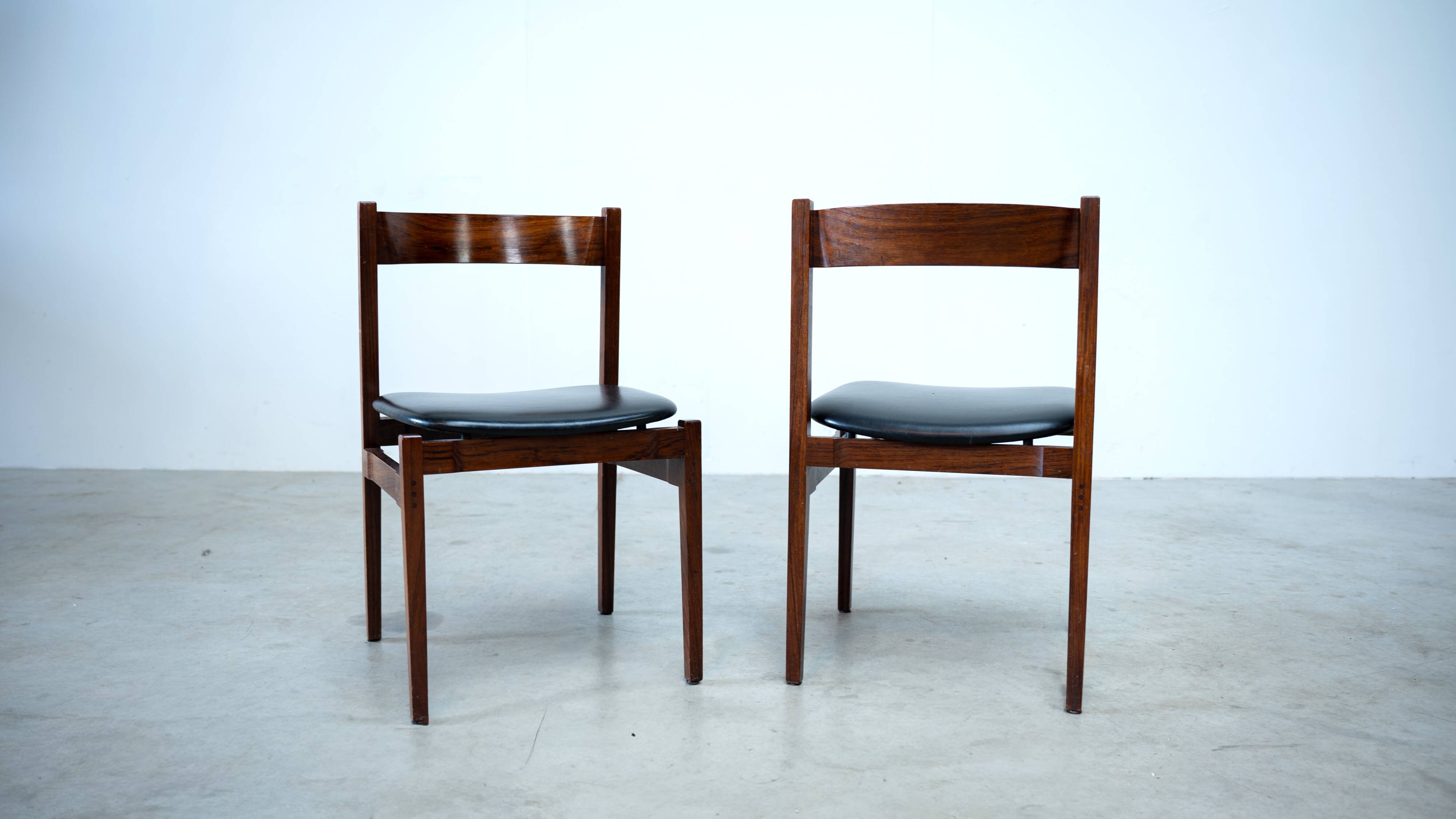 Set of six model 101 rosewood dining chairs by Gianfranco Frattini
