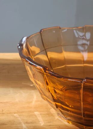 Vintage amber glass fruit bowl with geometric patterns - Art Deco style