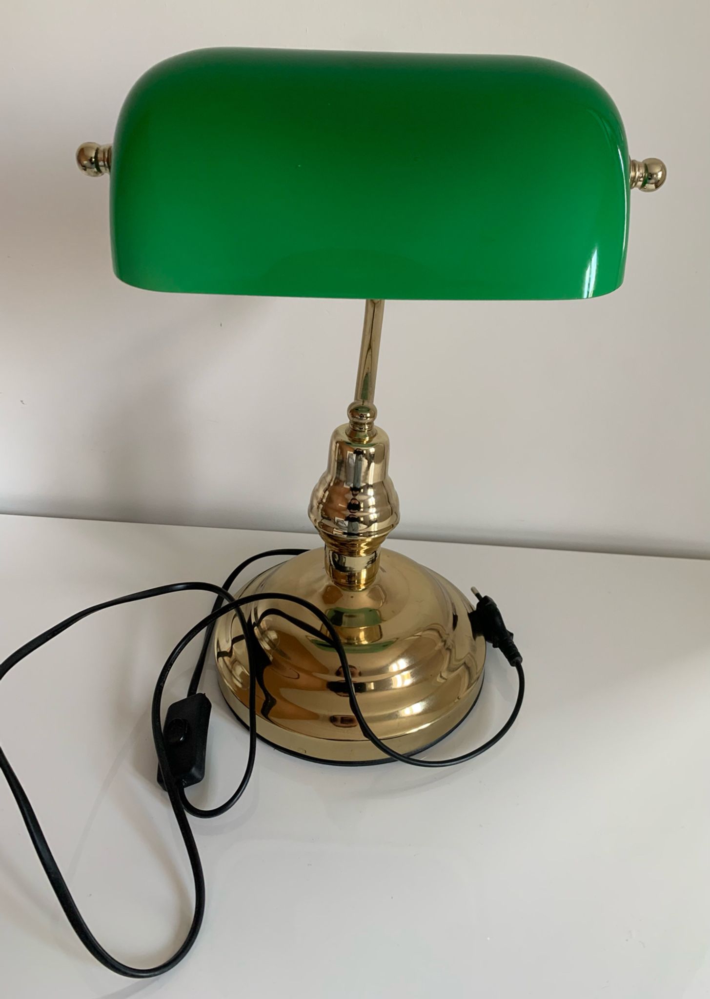 Desk lamp