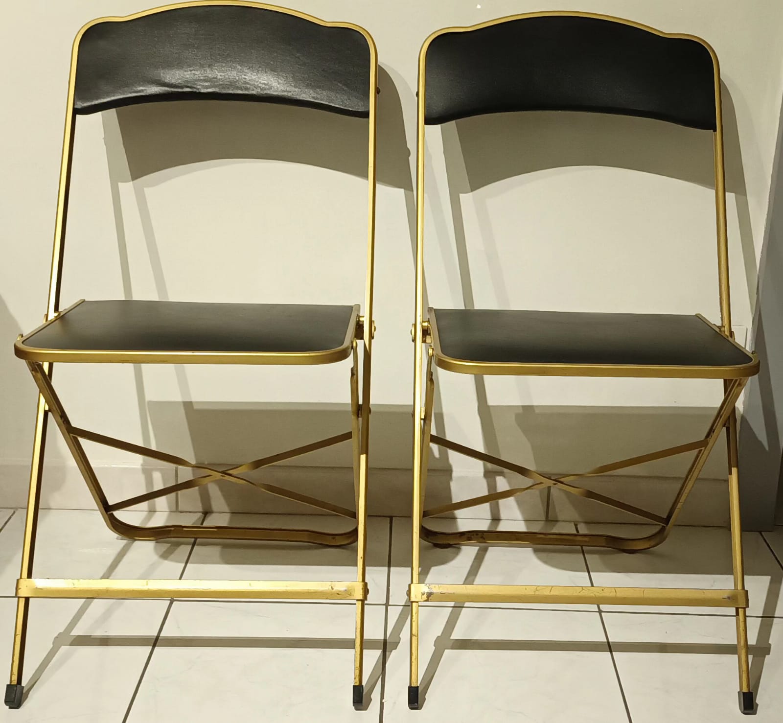 Pair of Chaisor folding chairs