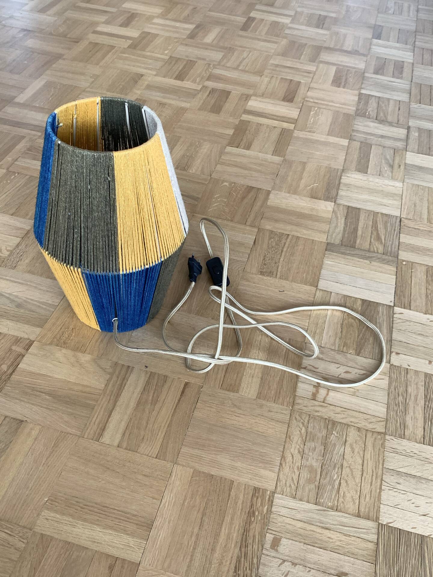 Ana Kras type wire lamp