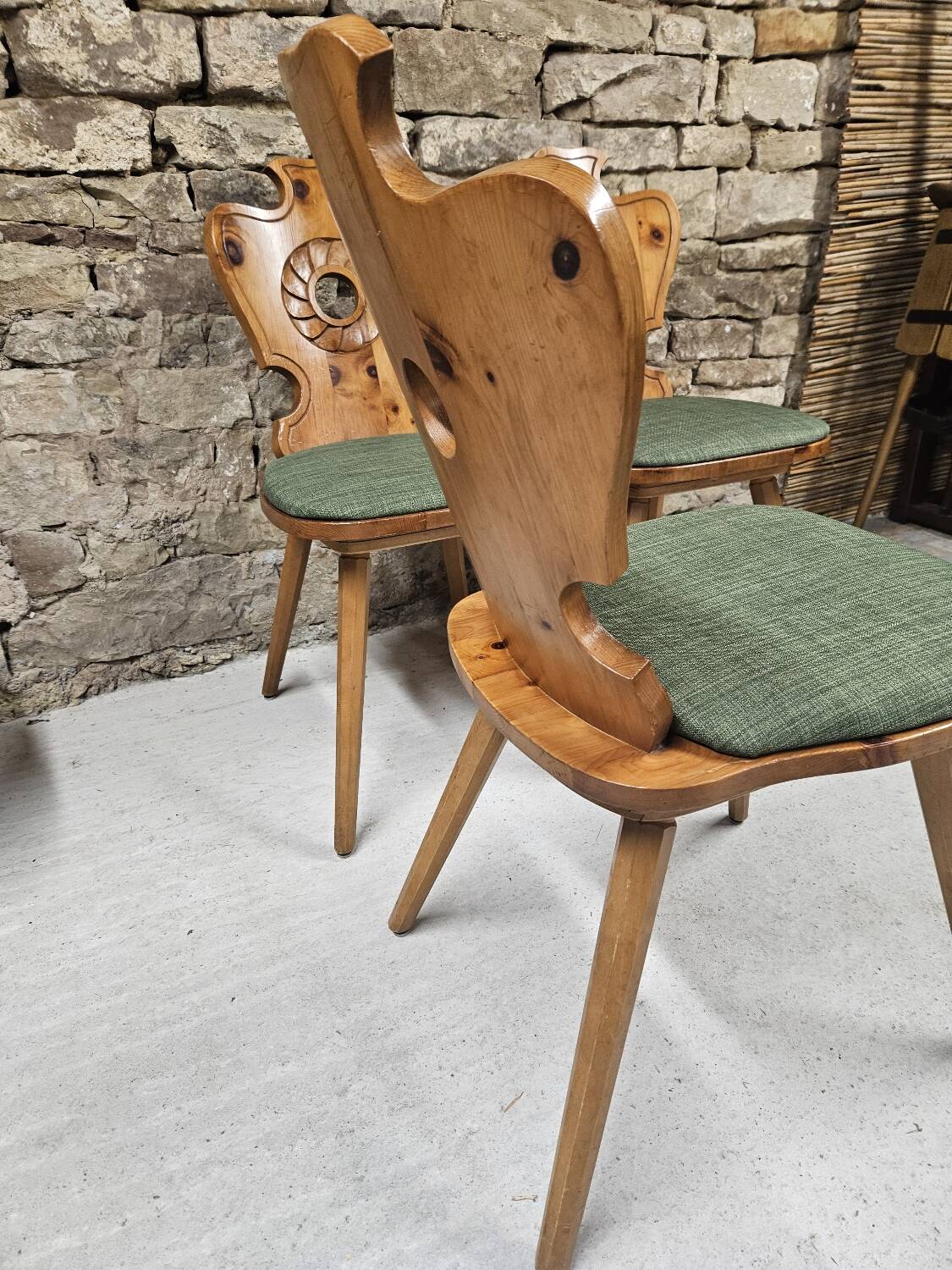 Lot 4 chaises auberge bistrot 1970"