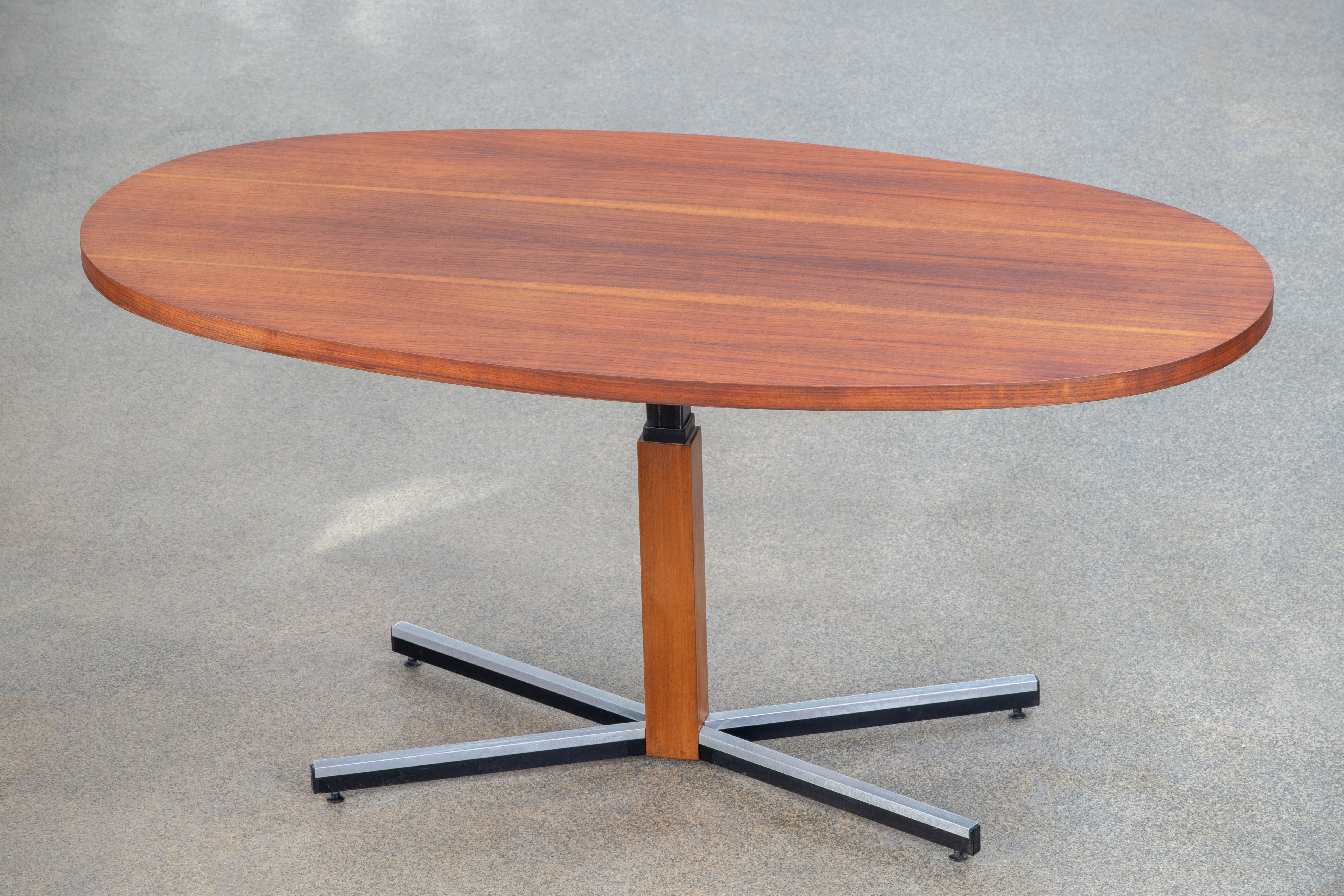 Vintage Scandinavian Table – 160 cm