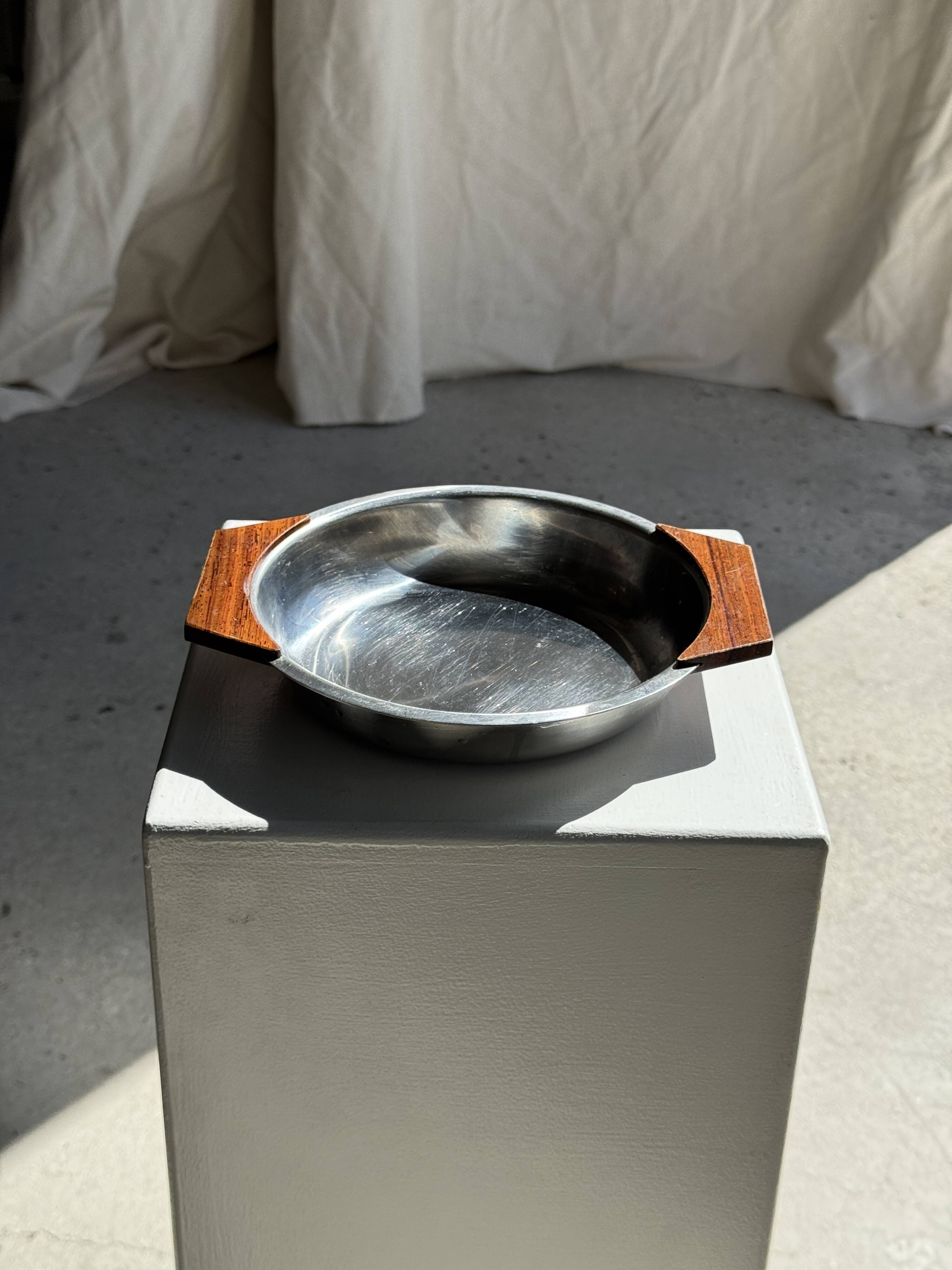 Shallow dish in stainless steel and wood H4 D20