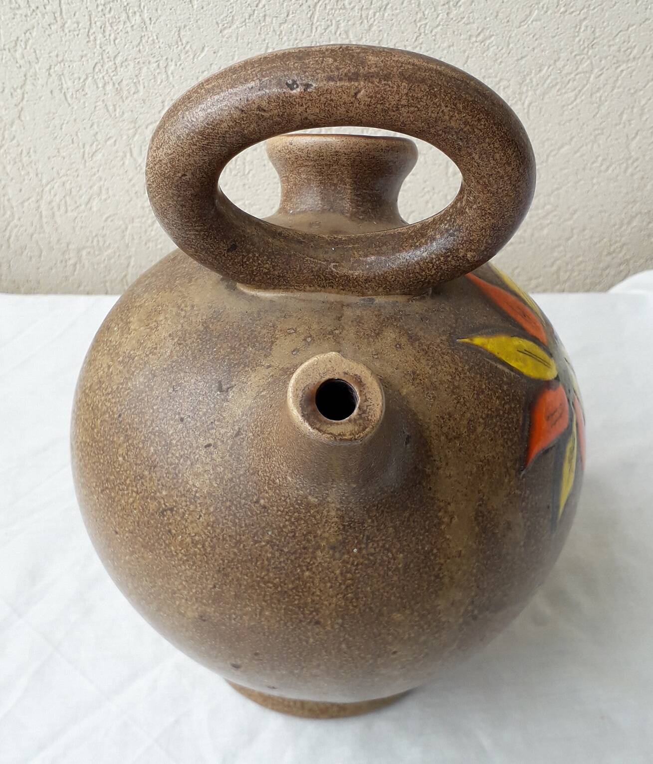 Ceramic jug Rasteau