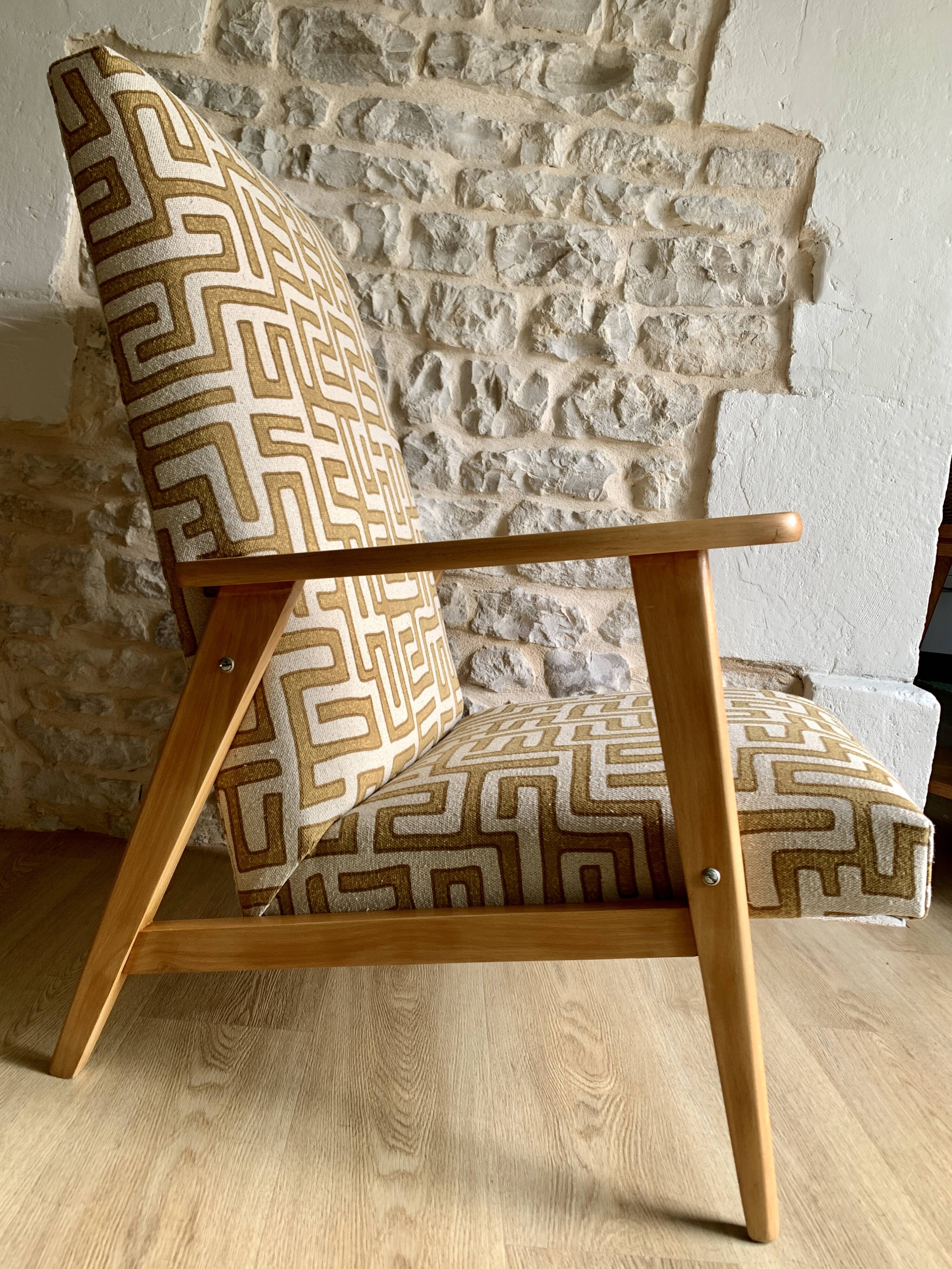 Fauteuil vintage Manucère retapissé, 1970