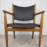 JH513 armchair by HJ Wegner for Johannes Andersen