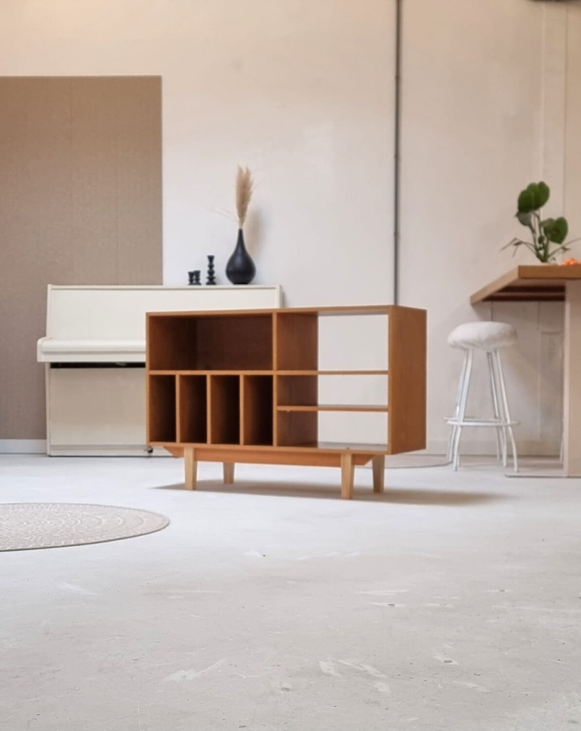 Armoire à disques Mid Century