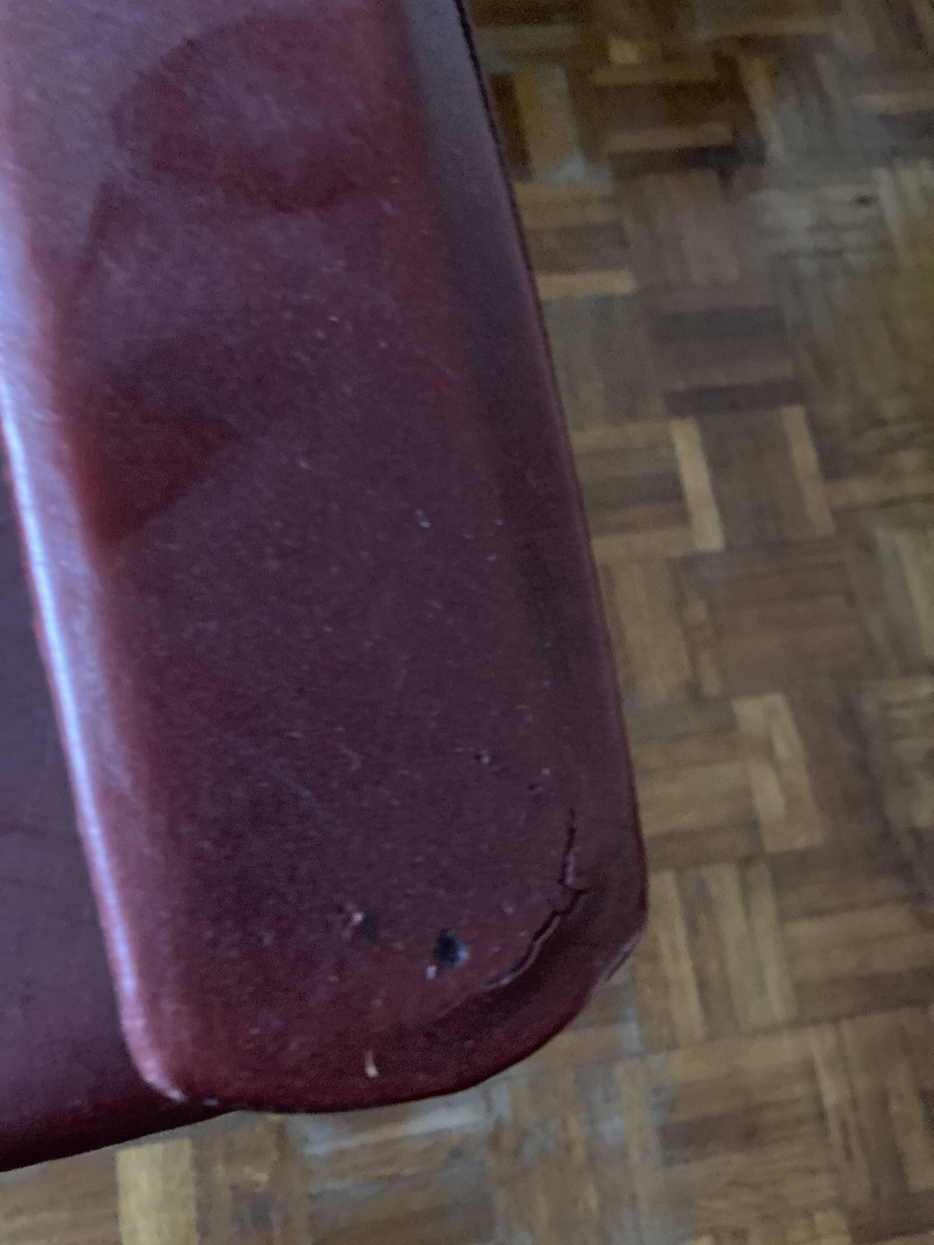 Pair of red chairs in 80s skai