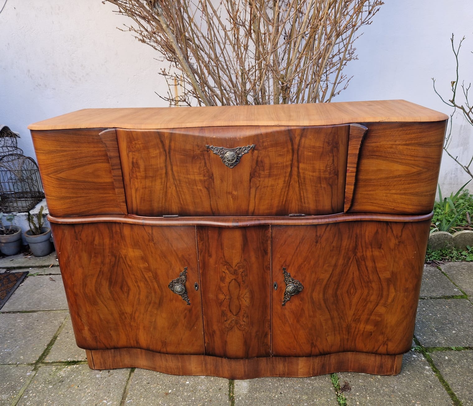 English bar furniture Stonehill Furniture