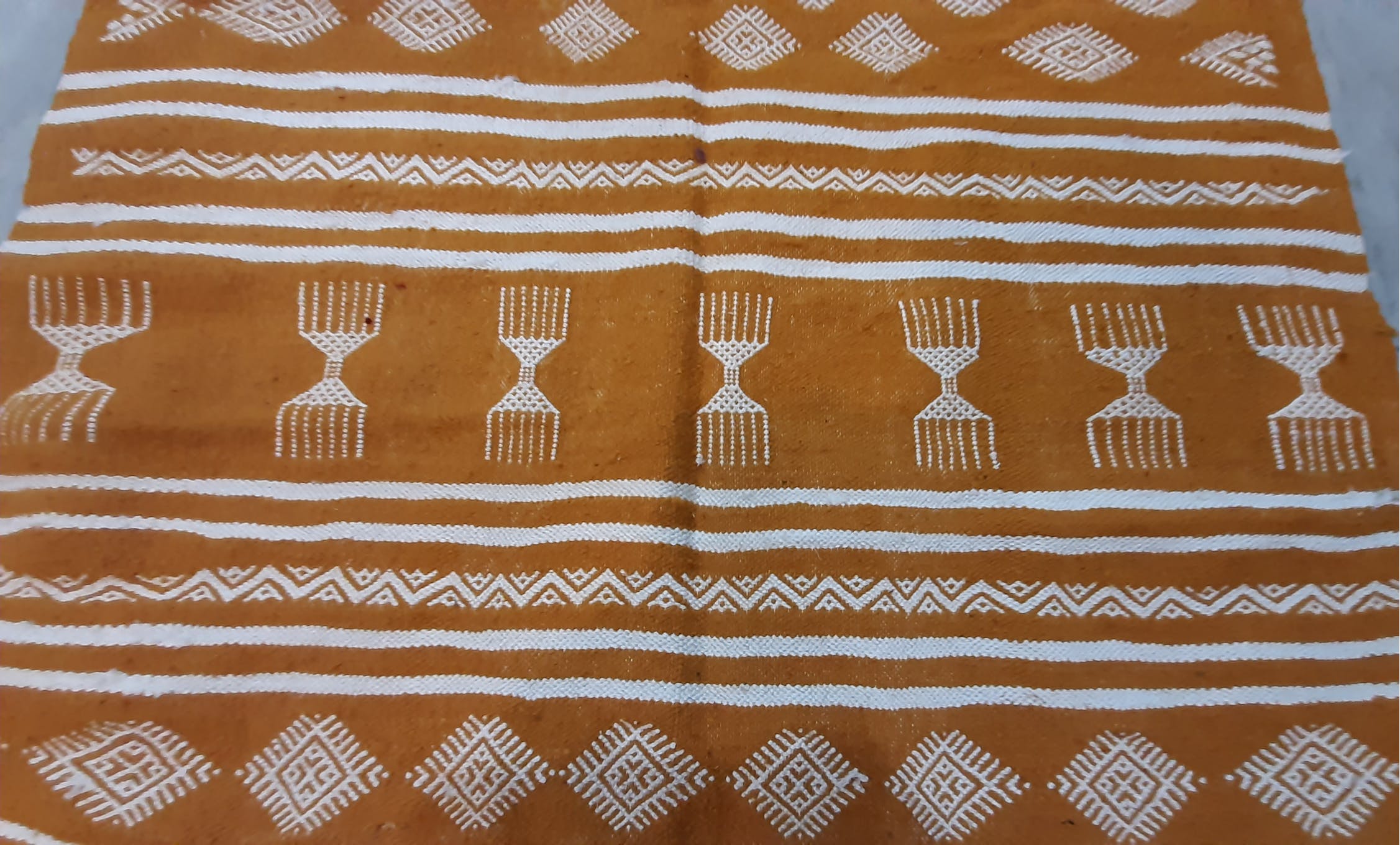 Moroccan Berber yellow kilim carpet made entirely by hand in pure wool