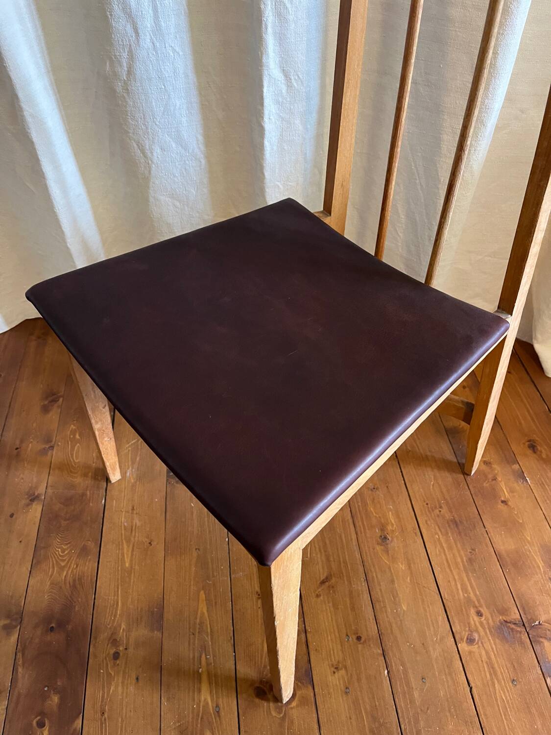 Italian work from the 40s, chair