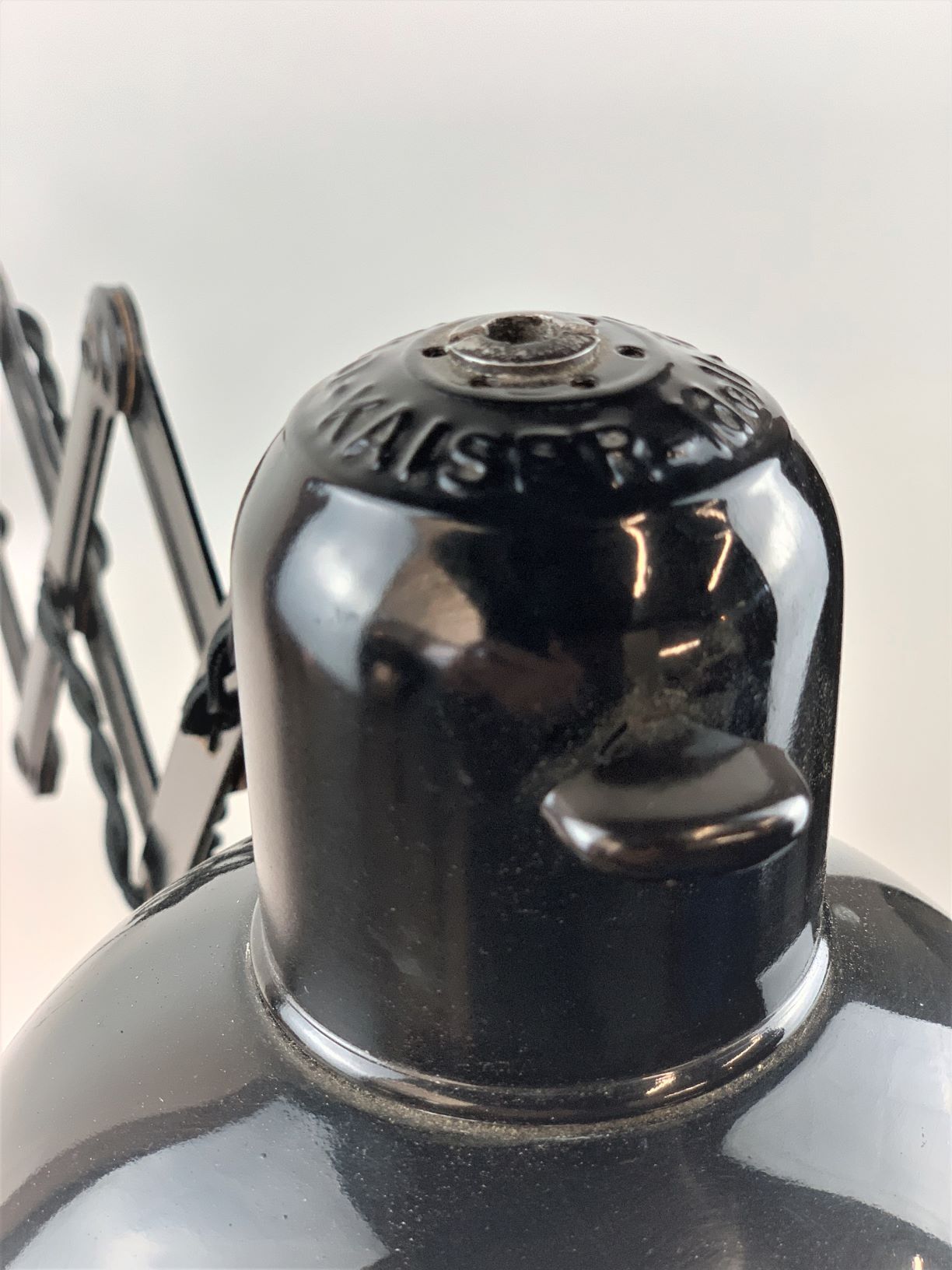 Former lamp Kaiser Idell 1930 bauhaus christian dell model 6718